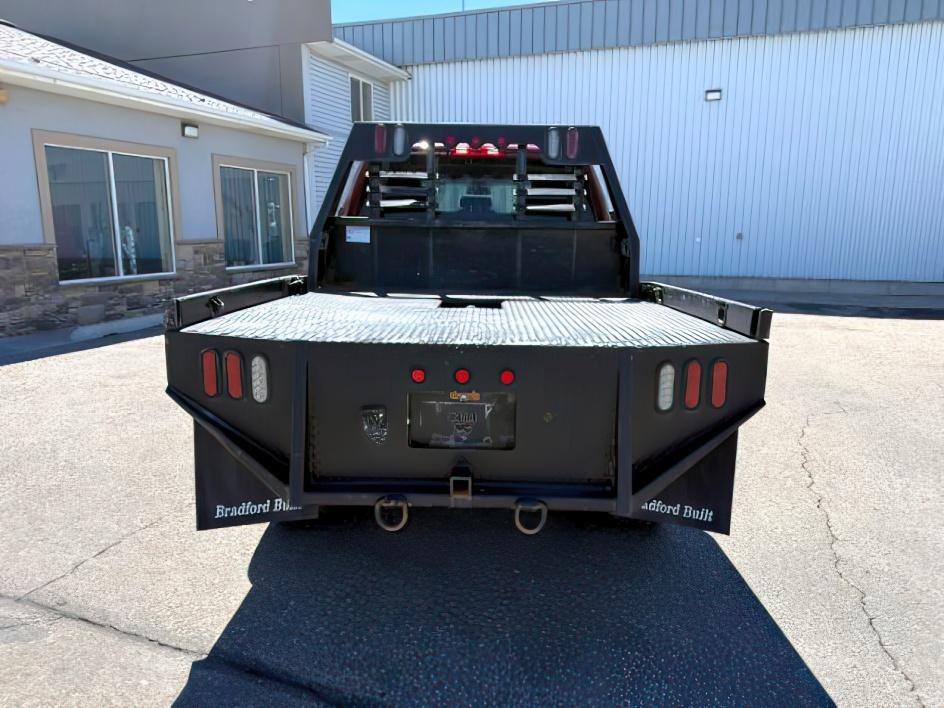 2017 MAROON /Diesel Gray/Black Ram 2500 Tradesman Crew Cab 4x4 6'4 Box (3C6UR5CL6HG) with an Cummins 6.7L I-6 diesel direct injection engine, AUTOMATIC transmission, located at 1235 N Woodruff Ave., Idaho Falls, 83401, (208) 523-1053, 43.507172, -112.000488 - At Timberline Auto, finding a great deal on your next vehicle is always easy! Our experienced sales staff's goal is to help find you the right vehicle at the right price! Our knowledgeable finance department has options for almost any credit score. We offer extended service contract options to prote - Photo#3