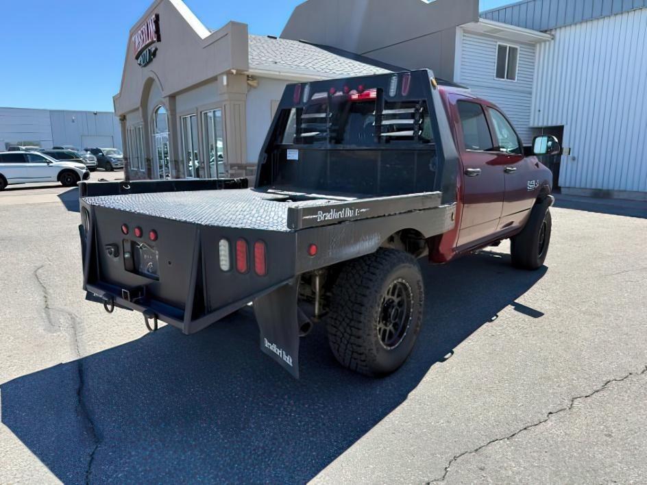 2017 MAROON /Diesel Gray/Black Ram 2500 Tradesman Crew Cab 4x4 6'4 Box (3C6UR5CL6HG) with an Cummins 6.7L I-6 diesel direct injection engine, AUTOMATIC transmission, located at 1235 N Woodruff Ave., Idaho Falls, 83401, (208) 523-1053, 43.507172, -112.000488 - At Timberline Auto, finding a great deal on your next vehicle is always easy! Our experienced sales staff's goal is to help find you the right vehicle at the right price! Our knowledgeable finance department has options for almost any credit score. We offer extended service contract options to prote - Photo#4