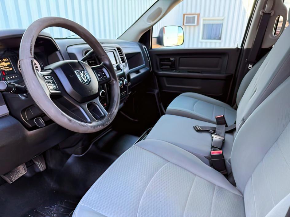 2017 MAROON /Diesel Gray/Black Ram 2500 Tradesman Crew Cab 4x4 6'4 Box (3C6UR5CL6HG) with an Cummins 6.7L I-6 diesel direct injection engine, AUTOMATIC transmission, located at 1235 N Woodruff Ave., Idaho Falls, 83401, (208) 523-1053, 43.507172, -112.000488 - At Timberline Auto, finding a great deal on your next vehicle is always easy! Our experienced sales staff's goal is to help find you the right vehicle at the right price! Our knowledgeable finance department has options for almost any credit score. We offer extended service contract options to prote - Photo#12