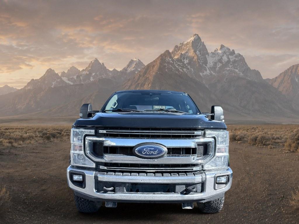 2021 Antimatter Blue Metallic /Medium Earth Gray Ford F-350 XLT (1FT8W3B61ME) with an V8, 6.2L engine, 10-speed automatic transmission, located at 1175 N Woodruff Ave, Idaho Falls, ID, 83401, 43.506901, -111.999657 - <b>Vehicle Details</b><br>Looking for a powerful pre-owned truck in Idaho Falls, ID? This 2021 Ford F-350 Super Duty XLT Crew Cab Long Bed 4WD is ready for work, travel, and towing confidence. Powered by a 6.2L V8 gasoline engine and equipped with 4WD, this Super Duty delivers the strength and capab- Photo#22