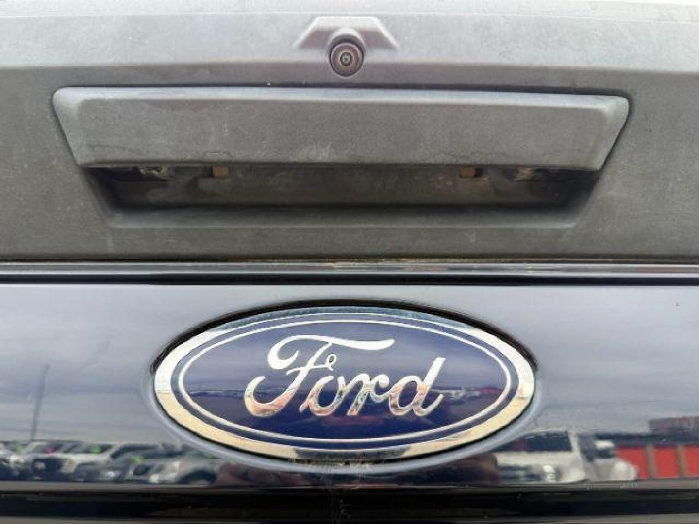 2021 BLUE /Medium Earth Gray Ford F-350 SD XLT Crew Cab Long Bed 4WD (1FT8W3B61ME) with an 6.2L V8 OHV 16V engine, 6-Speed Automatic transmission, located at 1235 N Woodruff Ave., Idaho Falls, 83401, (208) 523-1053, 43.507172, -112.000488 - At Timberline Auto, finding a great deal on your next vehicle is always easy! Our experienced sales staff's goal is to help find you the right vehicle at the right price! Our knowledgeable finance department has options for almost any credit score. We offer extended service contract options to prote - Photo#25