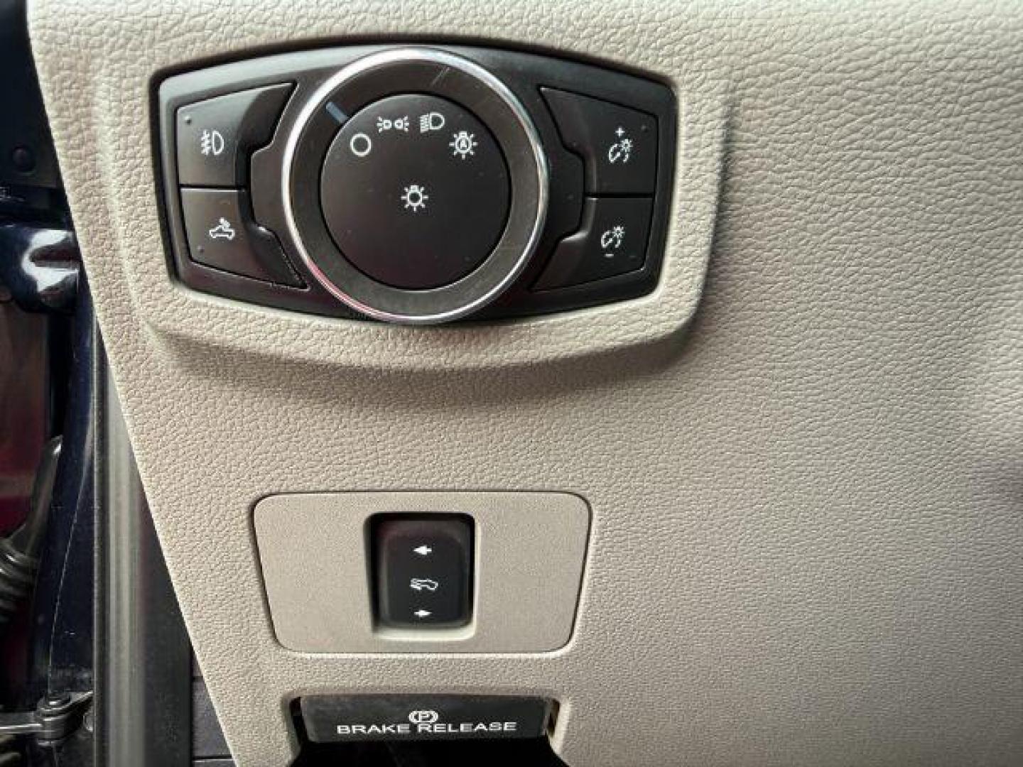 2021 BLUE /Medium Earth Gray Ford F-350 SD XLT Crew Cab Long Bed 4WD (1FT8W3B61ME) with an 6.2L V8 OHV 16V engine, 6-Speed Automatic transmission, located at 1235 N Woodruff Ave., Idaho Falls, 83401, (208) 523-1053, 43.507172, -112.000488 - At Timberline Auto, finding a great deal on your next vehicle is always easy! Our experienced sales staff's goal is to help find you the right vehicle at the right price! Our knowledgeable finance department has options for almost any credit score. We offer extended service contract options to prote - Photo#39