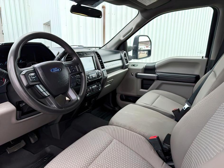 2021 BLUE /Medium Earth Gray Ford F-350 SD XLT Crew Cab Long Bed 4WD (1FT8W3B61ME) with an 6.2L V8 OHV 16V engine, 6-Speed Automatic transmission, located at 1235 N Woodruff Ave., Idaho Falls, 83401, (208) 523-1053, 43.507172, -112.000488 - At Timberline Auto, finding a great deal on your next vehicle is always easy! Our experienced sales staff's goal is to help find you the right vehicle at the right price! Our knowledgeable finance department has options for almost any credit score. We offer extended service contract options to prote- Photo#12