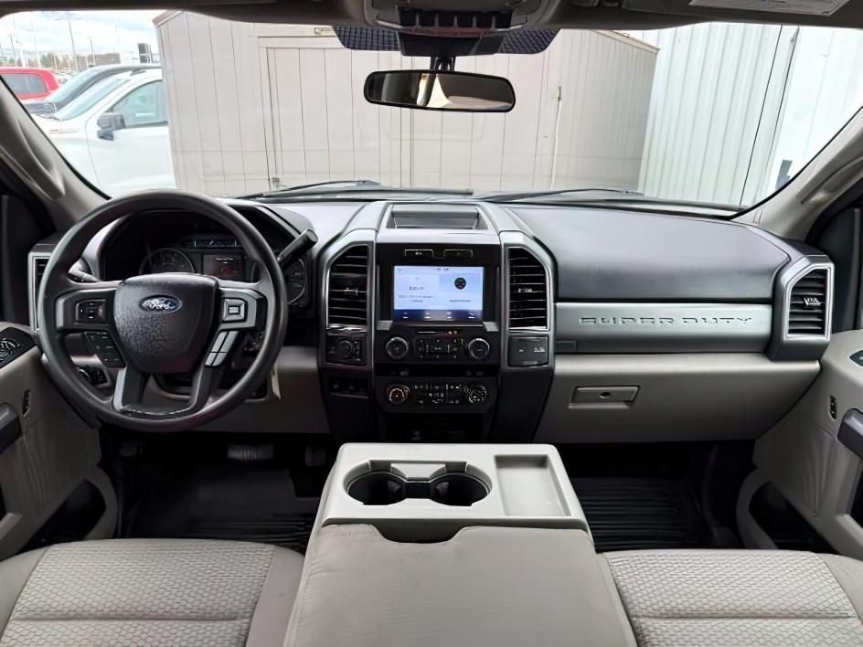 2021 BLUE /Medium Earth Gray Ford F-350 SD XLT Crew Cab Long Bed 4WD (1FT8W3B61ME) with an 6.2L V8 OHV 16V engine, 6-Speed Automatic transmission, located at 1235 N Woodruff Ave., Idaho Falls, 83401, (208) 523-1053, 43.507172, -112.000488 - At Timberline Auto, finding a great deal on your next vehicle is always easy! Our experienced sales staff's goal is to help find you the right vehicle at the right price! Our knowledgeable finance department has options for almost any credit score. We offer extended service contract options to prote- Photo#20