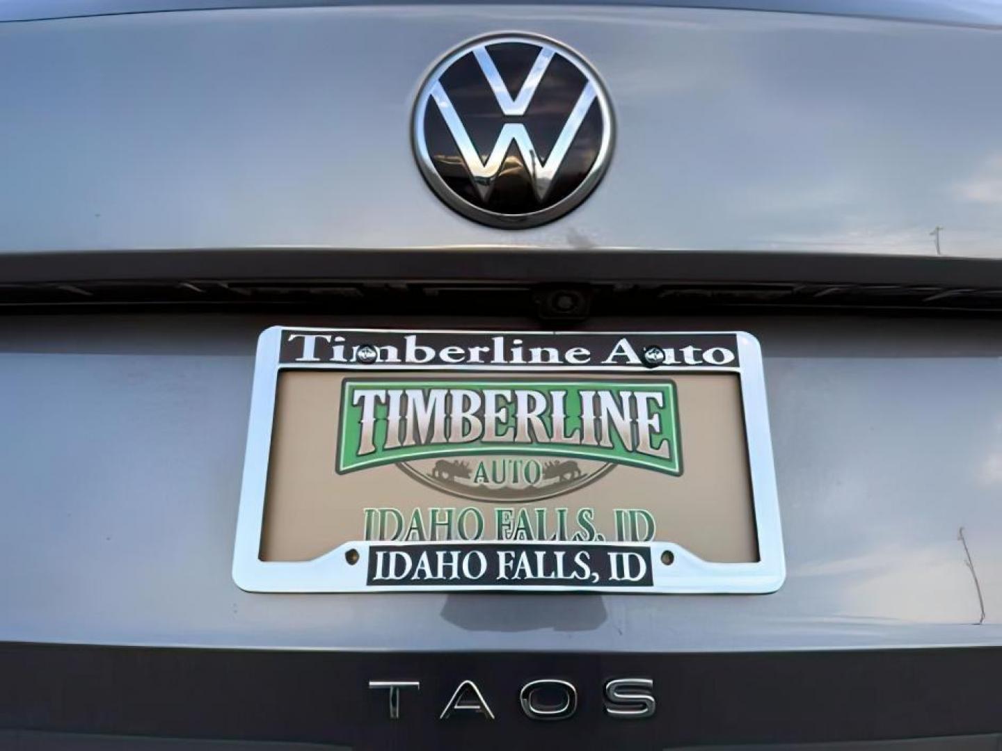 2023 GRAY /Gray/Black Volkswagen Taos (3VVCX7B23PM) with an 15L I-4 gasoline direct injection engine, Automatic transmission, located at 1175 N Woodruff Ave, Idaho Falls, ID, 83401, 43.506901, -111.999657 - At Timberline Auto, finding a great deal on your next vehicle is always easy! Our experienced sales staff's goal is to help find you the right vehicle at the right price! Our knowledgeable finance department has options for almost any credit score. We offer extended service contract options to prote - Photo#4