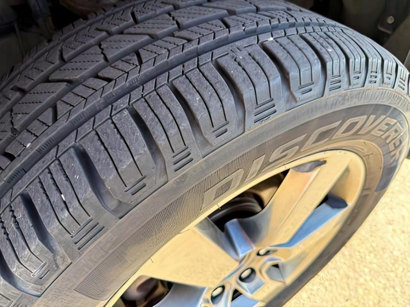 2015 BLACK /LEATHER Ford F-150 (1FTFW1EG9FF) with an 35L V6 ECOBOOST engine, Automatic transmission, located at 1175 N Woodruff Ave, Idaho Falls, ID, 83401, 43.506901, -111.999657 - At Timberline Auto, finding a great deal on your next vehicle is always easy! Our experienced sales staff's goal is to help find you the right vehicle at the right price! Our knowledgeable finance department has options for almost any credit score. We offer extended service contract options to prote - Photo#10