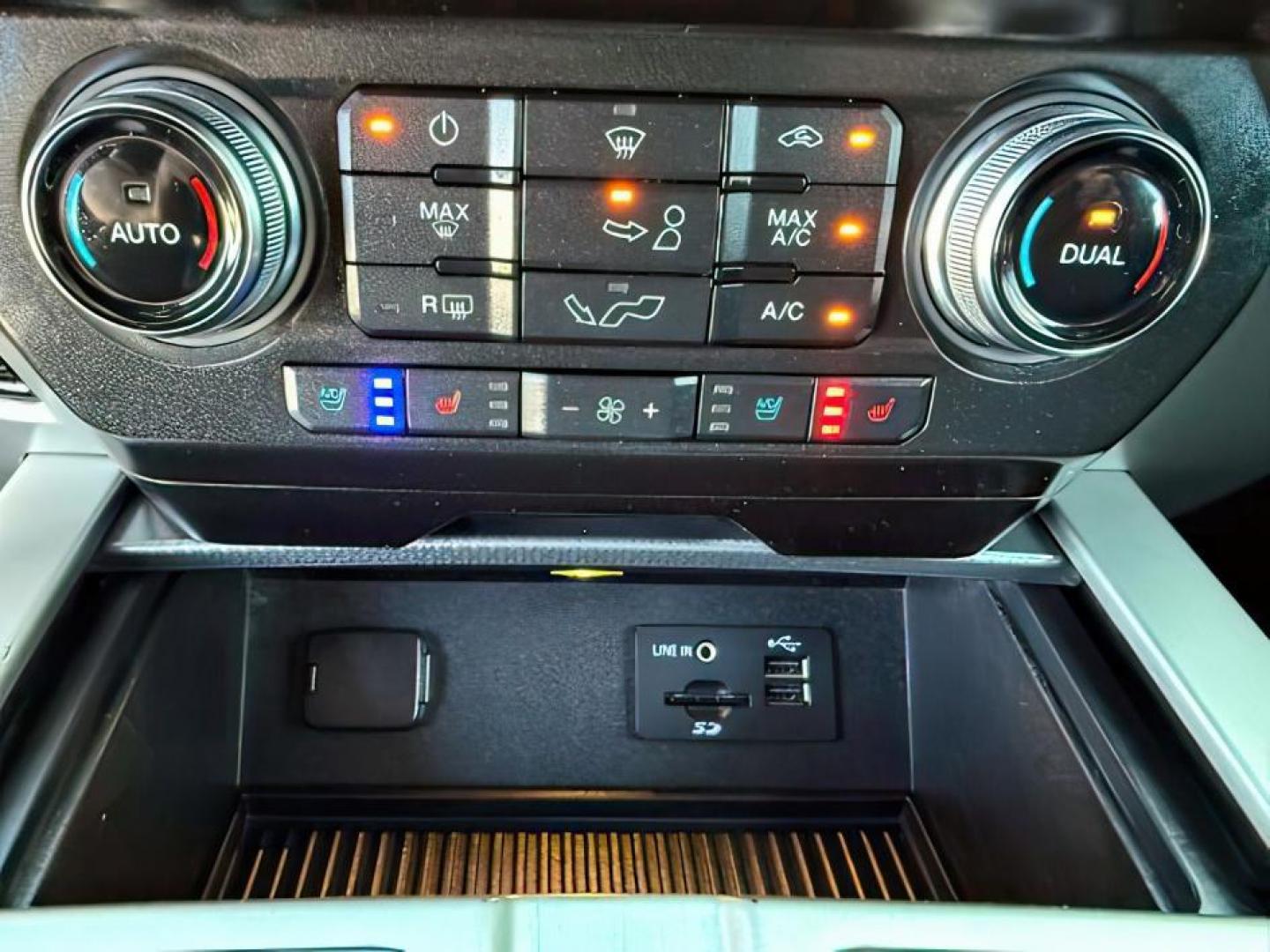 2015 BLACK /LEATHER Ford F-150 (1FTFW1EG9FF) with an 35L V6 ECOBOOST engine, Automatic transmission, located at 1175 N Woodruff Ave, Idaho Falls, ID, 83401, 43.506901, -111.999657 - At Timberline Auto, finding a great deal on your next vehicle is always easy! Our experienced sales staff's goal is to help find you the right vehicle at the right price! Our knowledgeable finance department has options for almost any credit score. We offer extended service contract options to prote - Photo#18