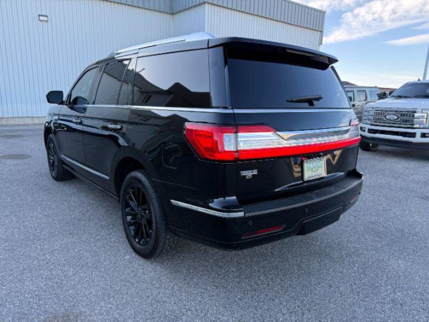 2018 BLACK /Ebony Lincoln Navigator (5LMJJ2JT2JE) with an EcoBoost 35L V-6 portdirect injection engine, Automatic transmission, located at 1175 N Woodruff Ave, Idaho Falls, ID, 83401, 43.506901, -111.999657 - At Timberline Auto, finding a great deal on your next vehicle is always easy! Our experienced sales staff's goal is to help find you the right vehicle at the right price! Our knowledgeable finance department has options for almost any credit score. We offer extended service contract options to prote - Photo#32