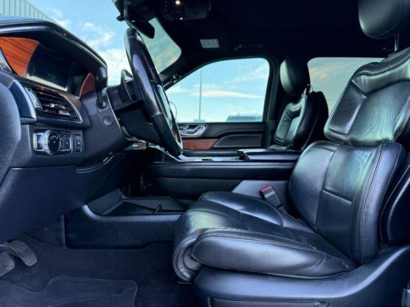 2018 BLACK /Ebony Lincoln Navigator (5LMJJ2JT2JE) with an EcoBoost 35L V-6 portdirect injection engine, Automatic transmission, located at 1175 N Woodruff Ave, Idaho Falls, ID, 83401, 43.506901, -111.999657 - At Timberline Auto, finding a great deal on your next vehicle is always easy! Our experienced sales staff's goal is to help find you the right vehicle at the right price! Our knowledgeable finance department has options for almost any credit score. We offer extended service contract options to prote - Photo#46