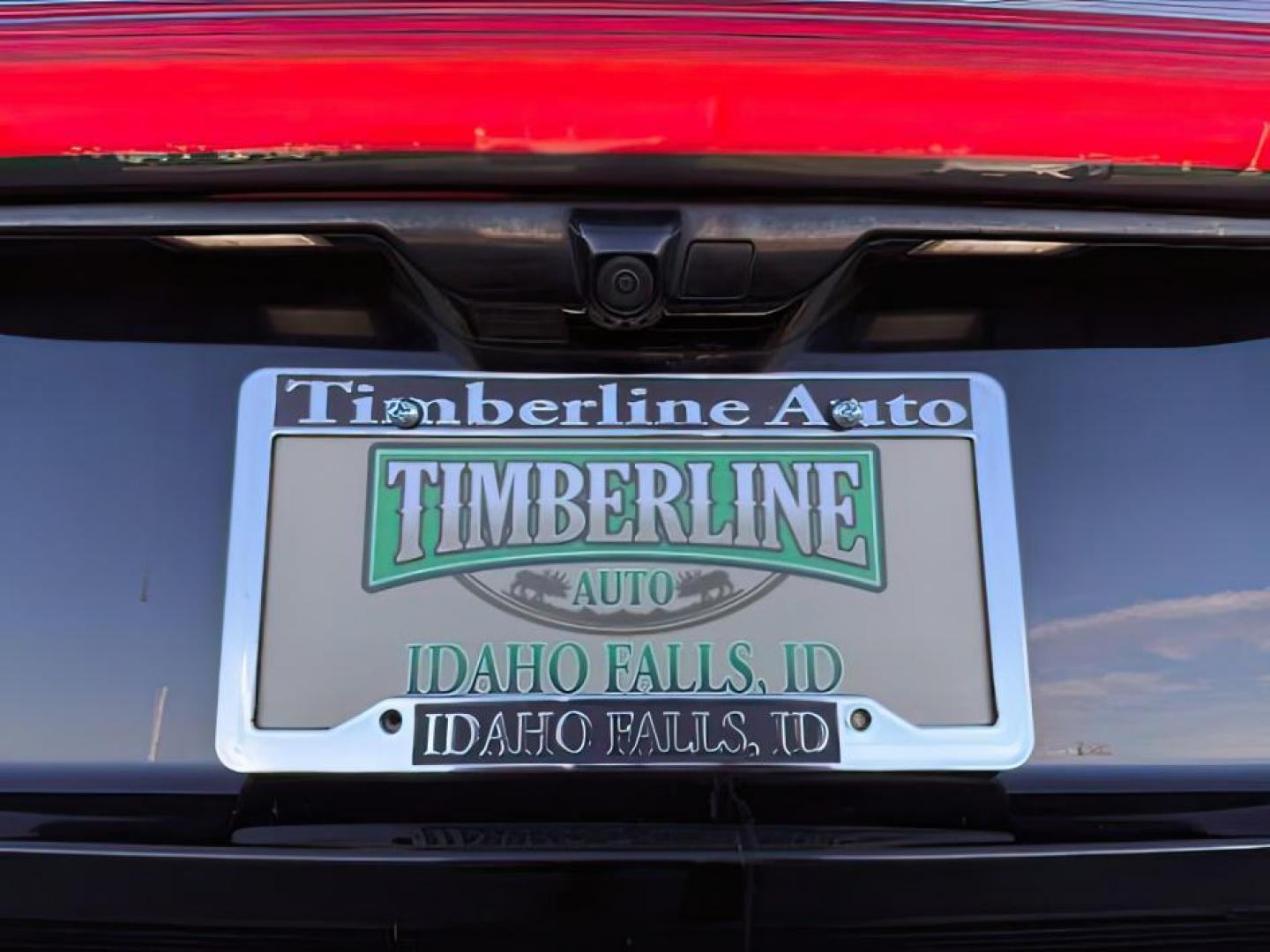 2018 BLACK /Ebony Lincoln Navigator (5LMJJ2JT2JE) with an EcoBoost 35L V-6 portdirect injection engine, Automatic transmission, located at 1175 N Woodruff Ave, Idaho Falls, ID, 83401, 43.506901, -111.999657 - At Timberline Auto, finding a great deal on your next vehicle is always easy! Our experienced sales staff's goal is to help find you the right vehicle at the right price! Our knowledgeable finance department has options for almost any credit score. We offer extended service contract options to prote - Photo#4