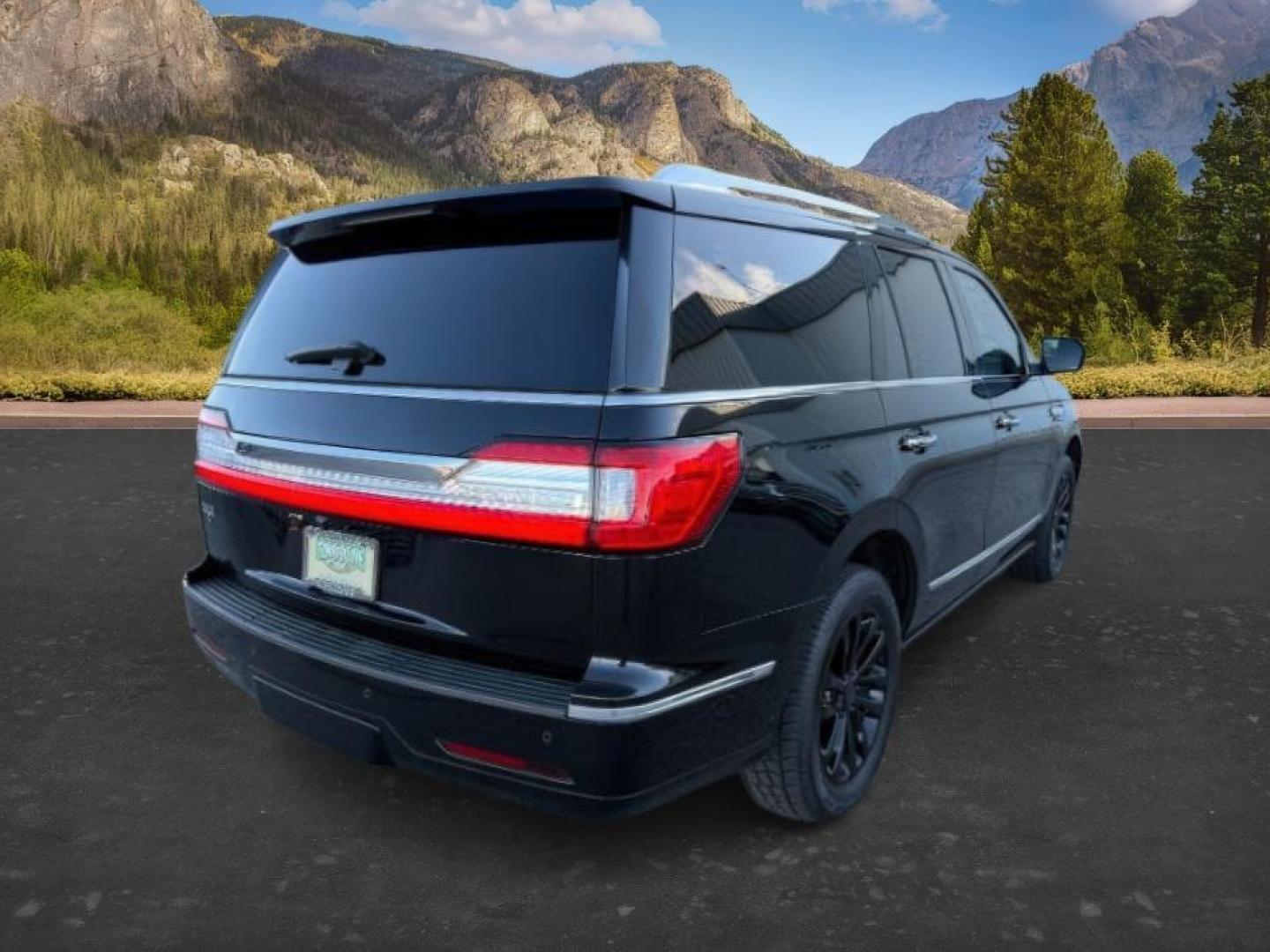2018 BLACK /Ebony Lincoln Navigator (5LMJJ2JT2JE) with an EcoBoost 35L V-6 portdirect injection engine, Automatic transmission, located at 1175 N Woodruff Ave, Idaho Falls, ID, 83401, 43.506901, -111.999657 - At Timberline Auto, finding a great deal on your next vehicle is always easy! Our experienced sales staff's goal is to help find you the right vehicle at the right price! Our knowledgeable finance department has options for almost any credit score. We offer extended service contract options to prote - Photo#9