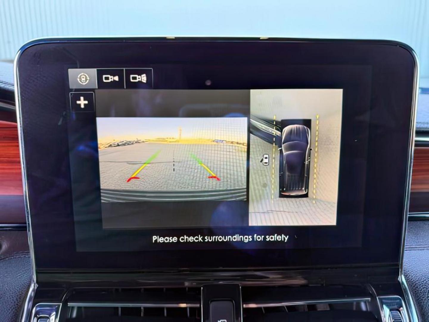 2018 BLACK /Ebony Lincoln Navigator (5LMJJ2JT2JE) with an EcoBoost 35L V-6 portdirect injection engine, Automatic transmission, located at 1175 N Woodruff Ave, Idaho Falls, ID, 83401, 43.506901, -111.999657 - At Timberline Auto, finding a great deal on your next vehicle is always easy! Our experienced sales staff's goal is to help find you the right vehicle at the right price! Our knowledgeable finance department has options for almost any credit score. We offer extended service contract options to prote - Photo#20