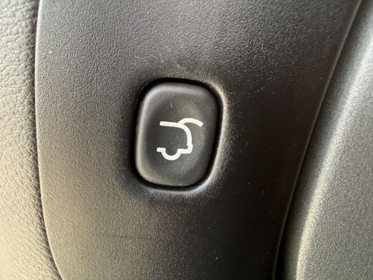 2014 GRAY /Black Jeep Cherokee (1C4PJMCSXEW) with an 32L V-6 DOHC engine, Automatic transmission, located at 1175 N Woodruff Ave, Idaho Falls, ID, 83401, 43.506901, -111.999657 - At Timberline Auto, finding a great deal on your next vehicle is always easy! Our experienced sales staff's goal is to help find you the right vehicle at the right price! Our knowledgeable finance department has options for almost any credit score. We offer extended service contract options to prote - Photo#33