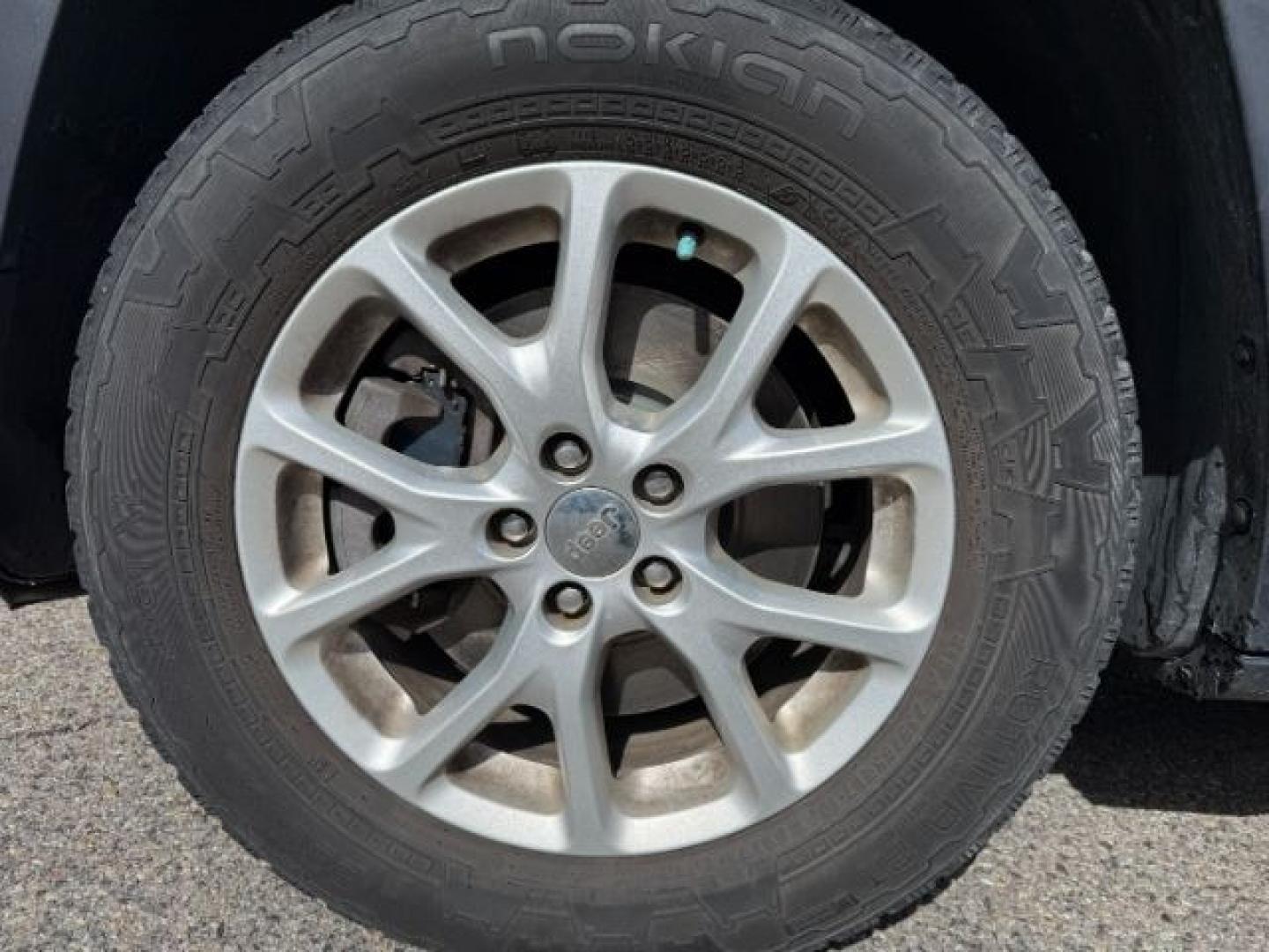 2014 GRAY /Black Jeep Cherokee (1C4PJMCSXEW) with an 32L V-6 DOHC engine, Automatic transmission, located at 1175 N Woodruff Ave, Idaho Falls, ID, 83401, 43.506901, -111.999657 - At Timberline Auto, finding a great deal on your next vehicle is always easy! Our experienced sales staff's goal is to help find you the right vehicle at the right price! Our knowledgeable finance department has options for almost any credit score. We offer extended service contract options to prote - Photo#39