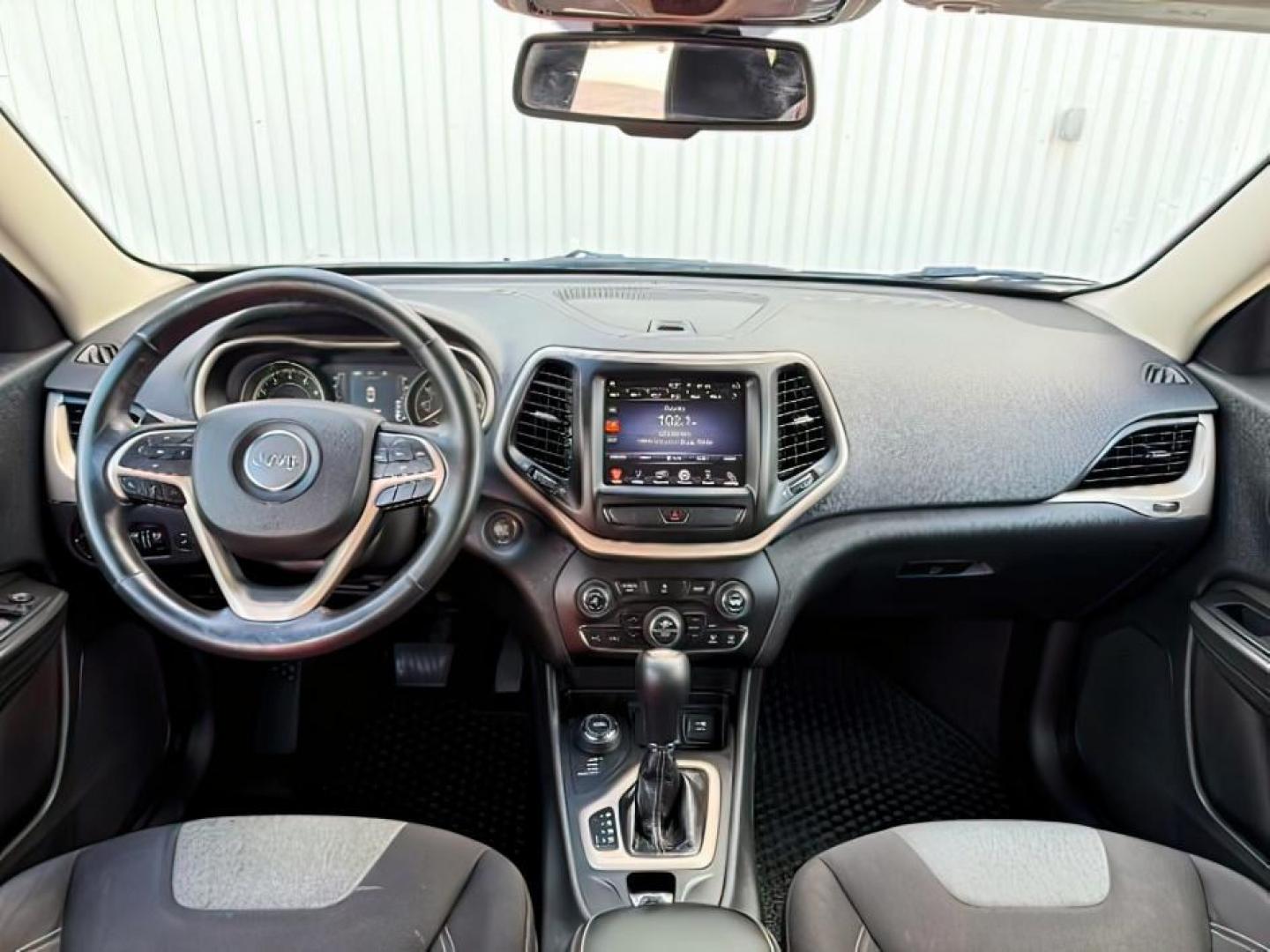 2014 GRAY /Black Jeep Cherokee (1C4PJMCSXEW) with an 32L V-6 DOHC engine, Automatic transmission, located at 1175 N Woodruff Ave, Idaho Falls, ID, 83401, 43.506901, -111.999657 - At Timberline Auto, finding a great deal on your next vehicle is always easy! Our experienced sales staff's goal is to help find you the right vehicle at the right price! Our knowledgeable finance department has options for almost any credit score. We offer extended service contract options to prote - Photo#24