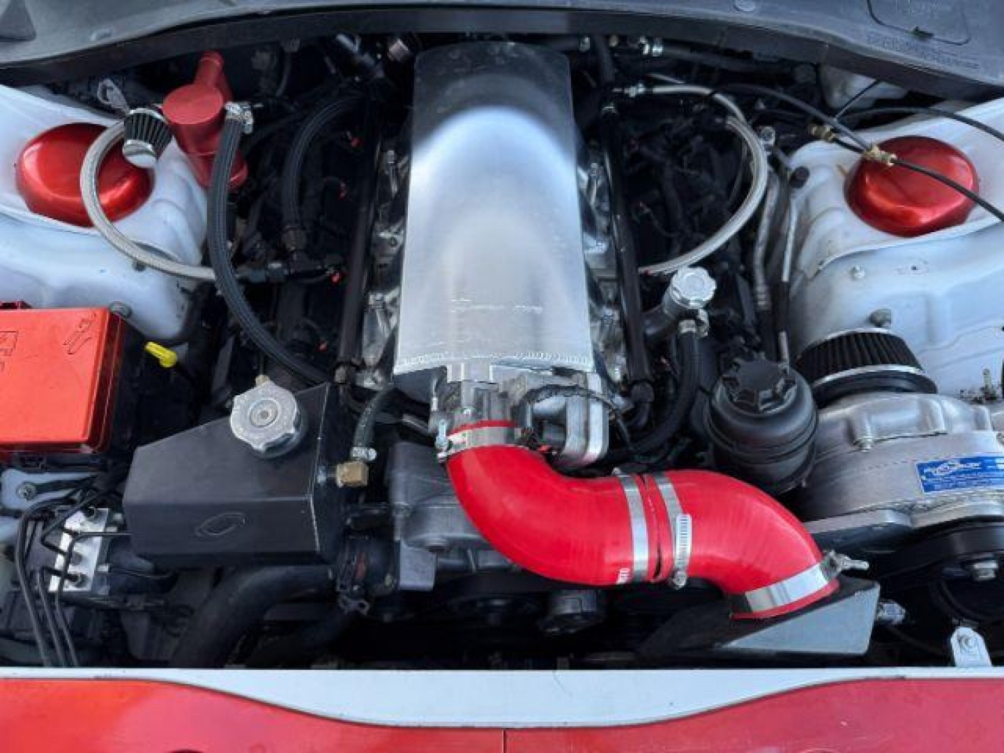 2012 Bright White Clearcoat /Black Dodge Charger (2C3CDXEJ9CH) with an HEMI 64L V-8 premium unleaded engine, Automatic transmission, located at 1175 N Woodruff Ave, Idaho Falls, ID, 83401, 43.506901, -111.999657 - At Timberline Auto, finding a great deal on your next vehicle is always easy! Our experienced sales staff's goal is to help find you the right vehicle at the right price! Our knowledgeable finance department has options for almost any credit score. We offer extended service contract options to prote - Photo#24