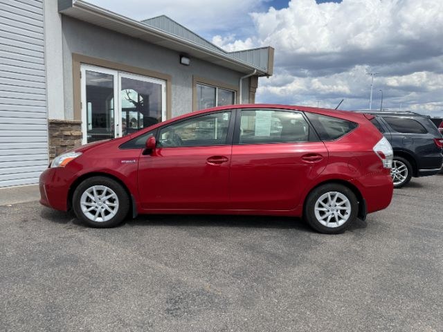 photo of 2014 Toyota Prius v Two
