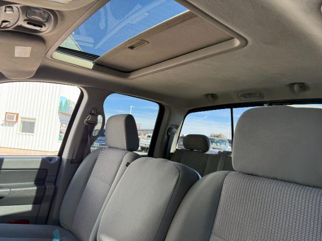 2008 BLUE /CLOTH DODGE 2500 SLT (3D7KS28A08G) with an 6.7L engine, AUTOMATIC transmission, located at 1235 N Woodruff Ave., Idaho Falls, 83401, (208) 523-1053, 43.507172, -112.000488 - 2008 DODGE RAM 1500 QUAD CAB 4X4 LONG BED. BUILT TOUGH AND READY TO WORK, THIS BLUE 2008 SLT QUAD CAB 4WD COMBINES LEGENDARY RAM TRUCK CAPABILITIES WITH COMFORT AND VERSATILITY FOR EVERYDAY USE. WETHER YOUR HAULING EQUIPMENT, TOWING A TRAILER, OR LOOKING FOR A DEPENDABLE DAILY DRIVER, THIS RAM IS - Photo#39