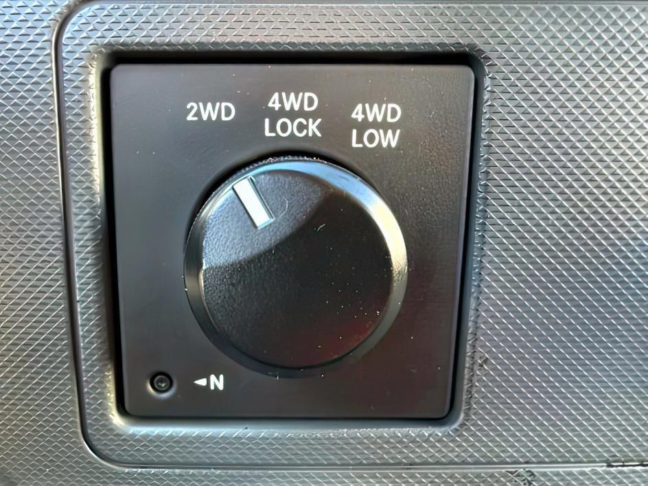 2008 Electric Blue Pearlcoat /Medium Slate Gray Dodge Ram Pickup SLT (3D7KS28A08G) with an 6 Cyl, 6.7L engine, 6-speed manual transmission, located at 1175 N Woodruff Ave, Idaho Falls, ID, 83401, 43.506901, -111.999657 - <b>Vehicle Details</b><br>Built for hard work and dependable performance, this 2008 Dodge Ram Pickup 2500 SLT is a strong choice for drivers who need capability, durability, and proven diesel power. Equipped with a 6 Cyl, 6.7L Diesel engine and 4WD, this heavy-duty Ram is ready for towing, hauling,- Photo#37
