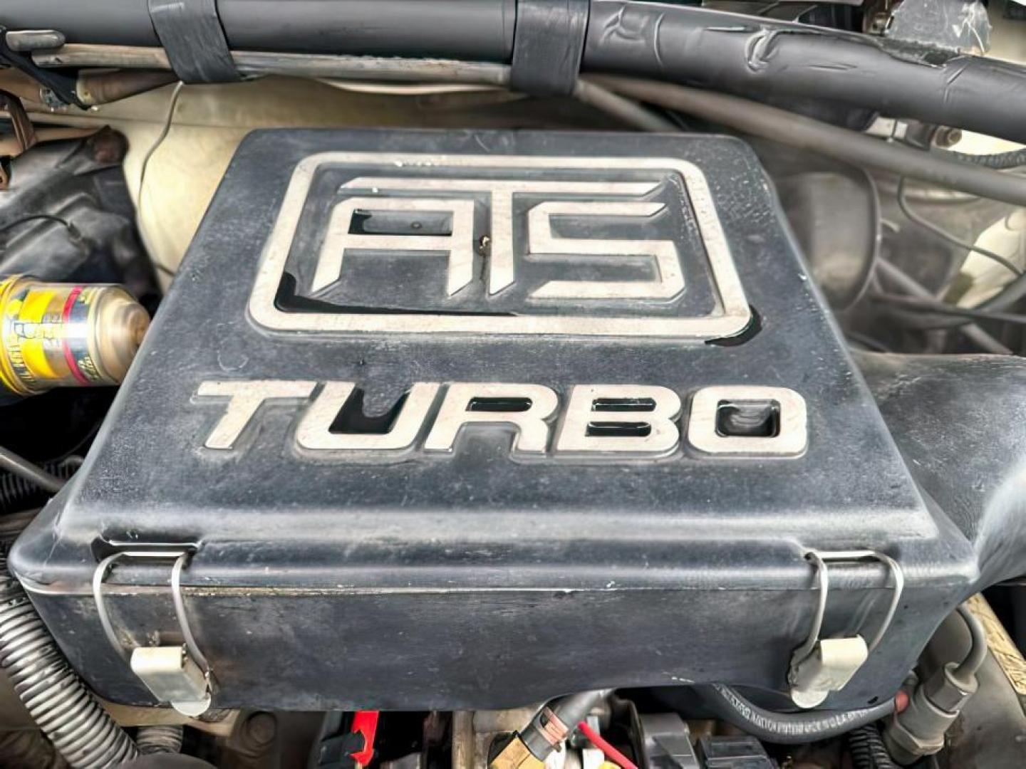 1990 WHITE /CLOTH Ford F-250 XLT (1FTHX26M2LK) with an 7.3L V-8 diesel direct injection engine, AUTOMATIC transmission, located at 1235 N Woodruff Ave., Idaho Falls, 83401, (208) 523-1053, 43.507172, -112.000488 - At Timberline Auto, finding a great deal on your next vehicle is always easy! Our experienced sales staff's goal is to help find you the right vehicle at the right price! Our knowledgeable finance department has options for almost any credit score. We offer extended service contract options to prote - Photo#18