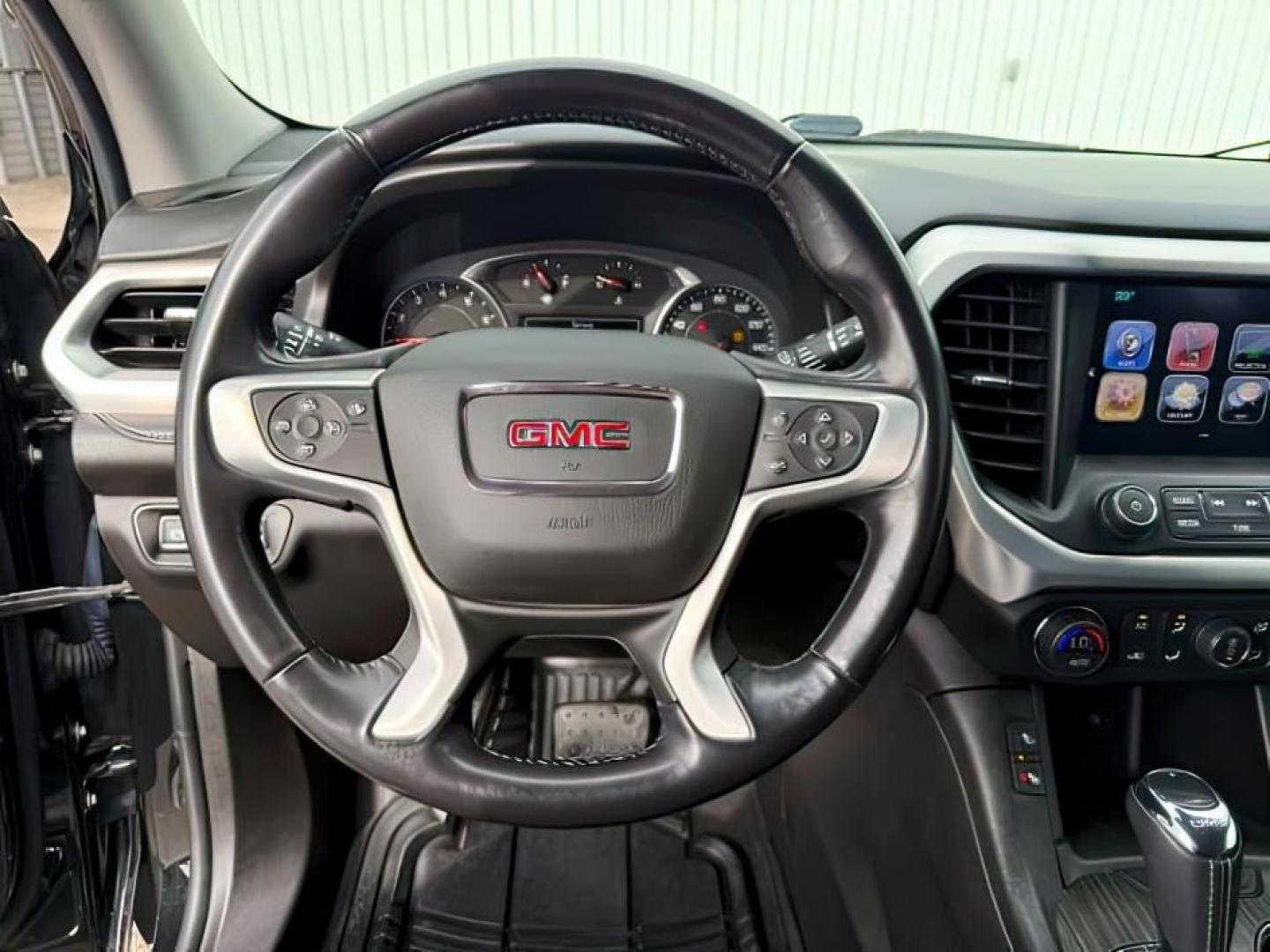 2018 BLACK /Jet Black GMC Acadia SLT-2 (1GKKNWLS8JZ) with an 3.6L V-6 gasoline direct injection engine, AUTOMATIC transmission, located at 1235 N Woodruff Ave., Idaho Falls, 83401, (208) 523-1053, 43.507172, -112.000488 - At Timberline Auto, finding a great deal on your next vehicle is always easy! Our experienced sales staff's goal is to help find you the right vehicle at the right price! Our knowledgeable finance department has options for almost any credit score. We offer extended service contract options to prote - Photo#17