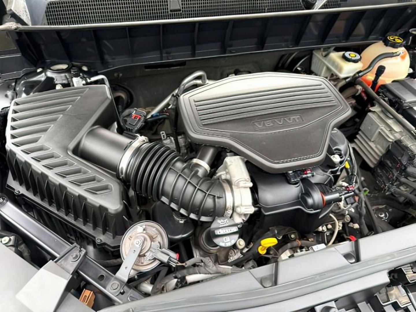 2018 BLACK /Jet Black GMC Acadia SLT-2 (1GKKNWLS8JZ) with an 3.6L V-6 gasoline direct injection engine, AUTOMATIC transmission, located at 1235 N Woodruff Ave., Idaho Falls, 83401, (208) 523-1053, 43.507172, -112.000488 - At Timberline Auto, finding a great deal on your next vehicle is always easy! Our experienced sales staff's goal is to help find you the right vehicle at the right price! Our knowledgeable finance department has options for almost any credit score. We offer extended service contract options to prote - Photo#30