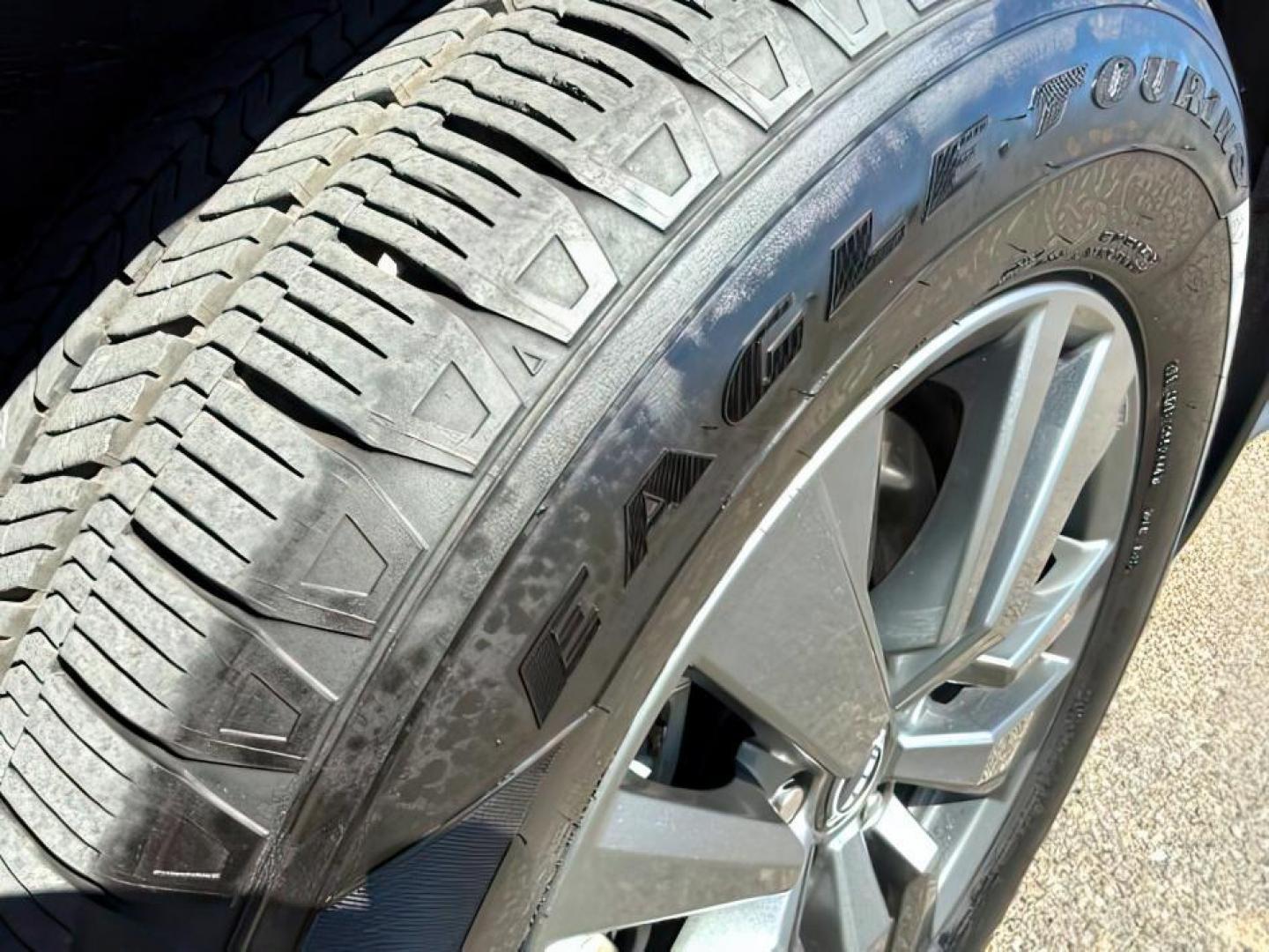 2022 Super Black /Charcoal Nissan Pathfinder (5N1DR3BAXNC) with an 35L V-6 gasoline direct injection engine, Automatic transmission, located at 1175 N Woodruff Ave, Idaho Falls, ID, 83401, 43.506901, -111.999657 - At Timberline Auto, finding a great deal on your next vehicle is always easy! Our experienced sales staff's goal is to help find you the right vehicle at the right price! Our knowledgeable finance department has options for almost any credit score. We offer extended service contract options to prote - Photo#10