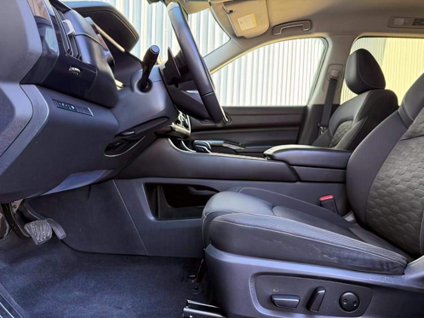 2022 Super Black /Charcoal Nissan Pathfinder (5N1DR3BAXNC) with an 35L V-6 gasoline direct injection engine, Automatic transmission, located at 1175 N Woodruff Ave, Idaho Falls, ID, 83401, 43.506901, -111.999657 - At Timberline Auto, finding a great deal on your next vehicle is always easy! Our experienced sales staff's goal is to help find you the right vehicle at the right price! Our knowledgeable finance department has options for almost any credit score. We offer extended service contract options to prote - Photo#13