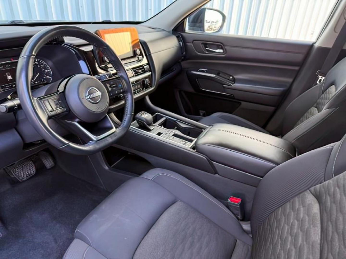 2022 Super Black /Charcoal Nissan Pathfinder (5N1DR3BAXNC) with an 35L V-6 gasoline direct injection engine, Automatic transmission, located at 1175 N Woodruff Ave, Idaho Falls, ID, 83401, 43.506901, -111.999657 - At Timberline Auto, finding a great deal on your next vehicle is always easy! Our experienced sales staff's goal is to help find you the right vehicle at the right price! Our knowledgeable finance department has options for almost any credit score. We offer extended service contract options to prote - Photo#14