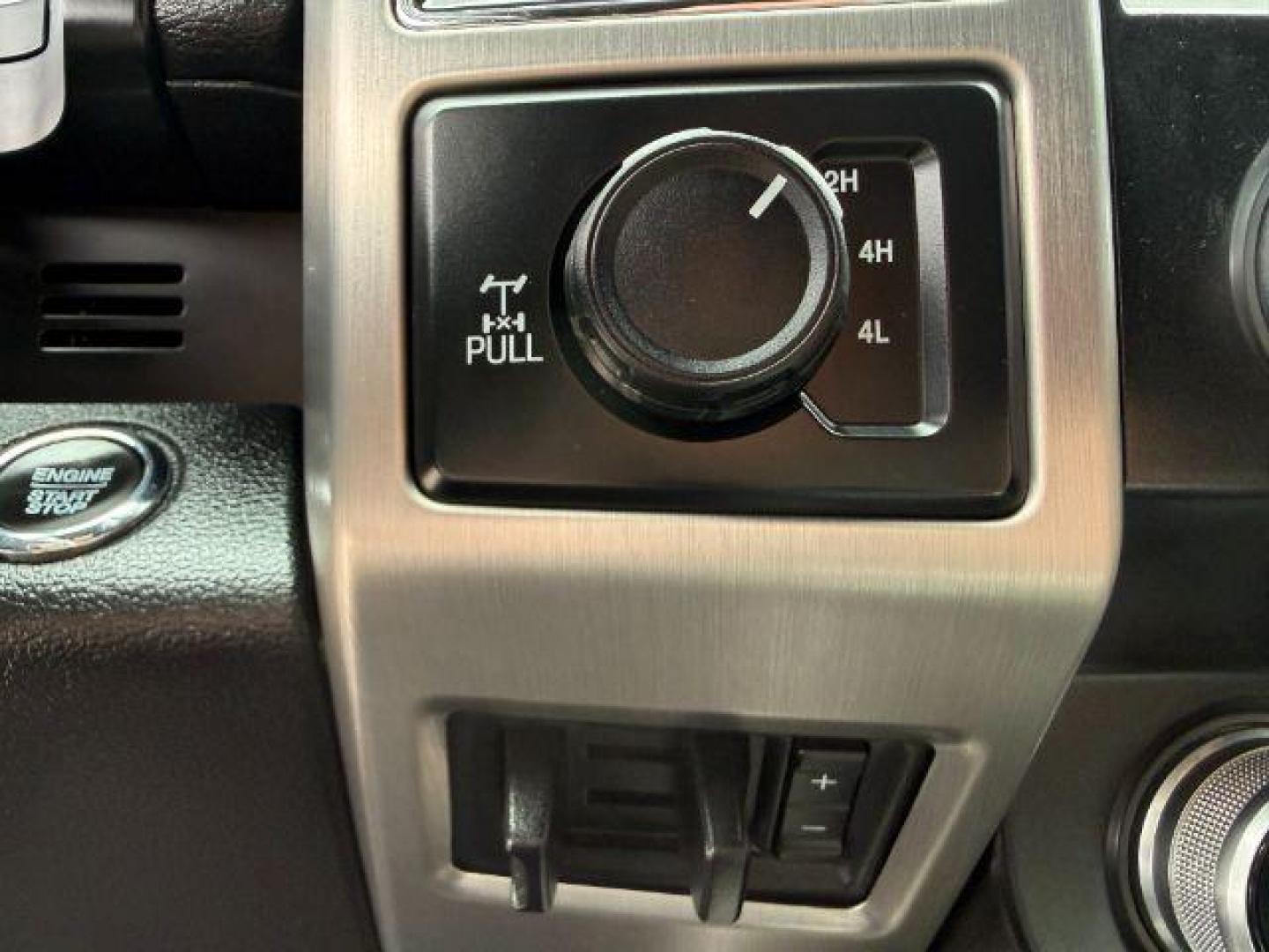 2019 GRAY /Black Ford F-350 Platinum (1FT8W3BT6KE) with an Powerstroke 6.7L V-8 diesel direct injection engine, AUTOMATIC transmission, located at 1235 N Woodruff Ave., Idaho Falls, 83401, (208) 523-1053, 43.507172, -112.000488 - At Timberline Auto, finding a great deal on your next vehicle is always easy! Our experienced sales staff's goal is to help find you the right vehicle at the right price! Our knowledgeable finance department has options for almost any credit score. We offer extended service contract options to prote - Photo#43