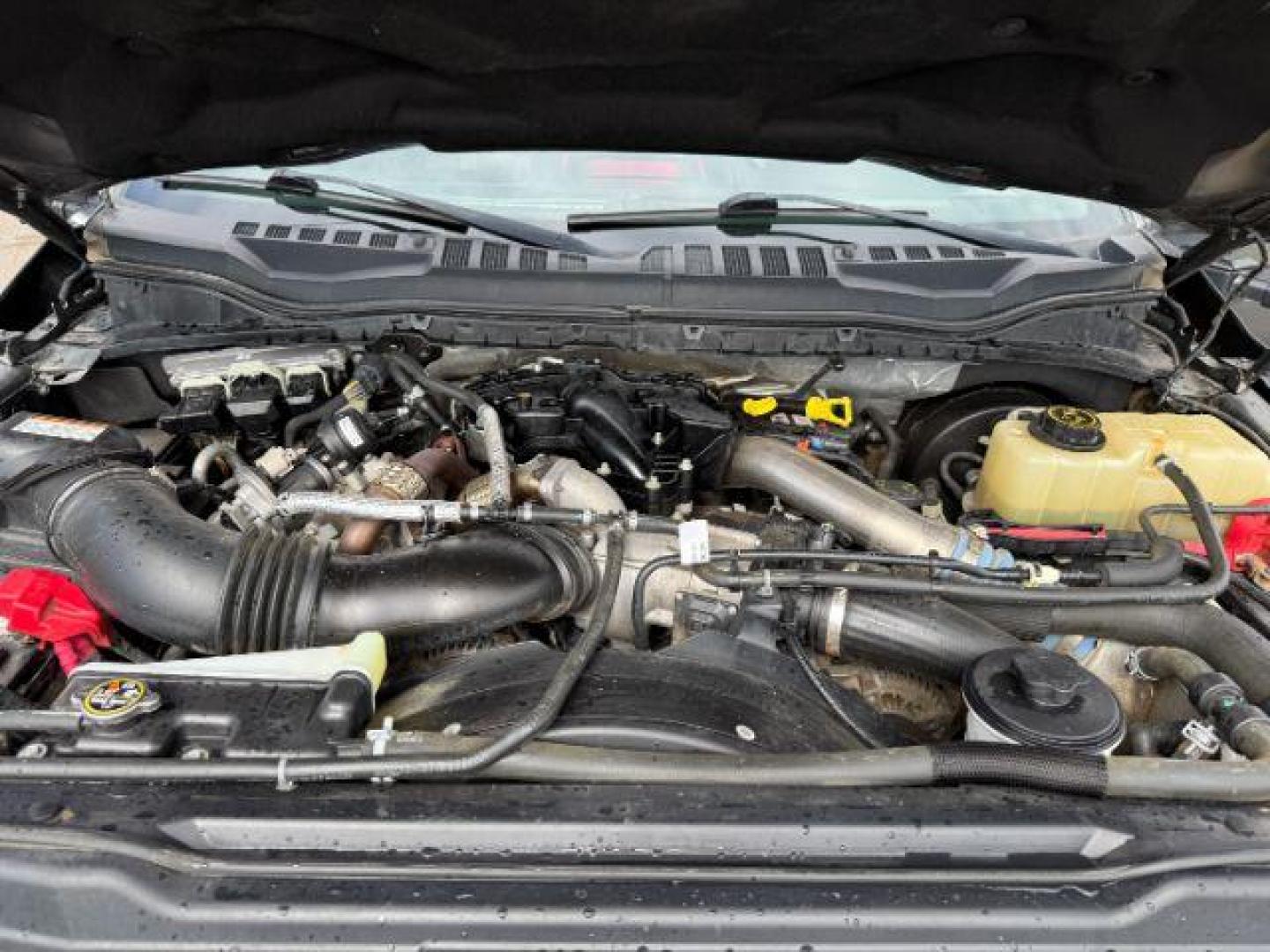 2019 GRAY /Black Ford F-350 Platinum (1FT8W3BT6KE) with an Powerstroke 6.7L V-8 diesel direct injection engine, AUTOMATIC transmission, located at 1235 N Woodruff Ave., Idaho Falls, 83401, (208) 523-1053, 43.507172, -112.000488 - At Timberline Auto, finding a great deal on your next vehicle is always easy! Our experienced sales staff's goal is to help find you the right vehicle at the right price! Our knowledgeable finance department has options for almost any credit score. We offer extended service contract options to prote - Photo#51