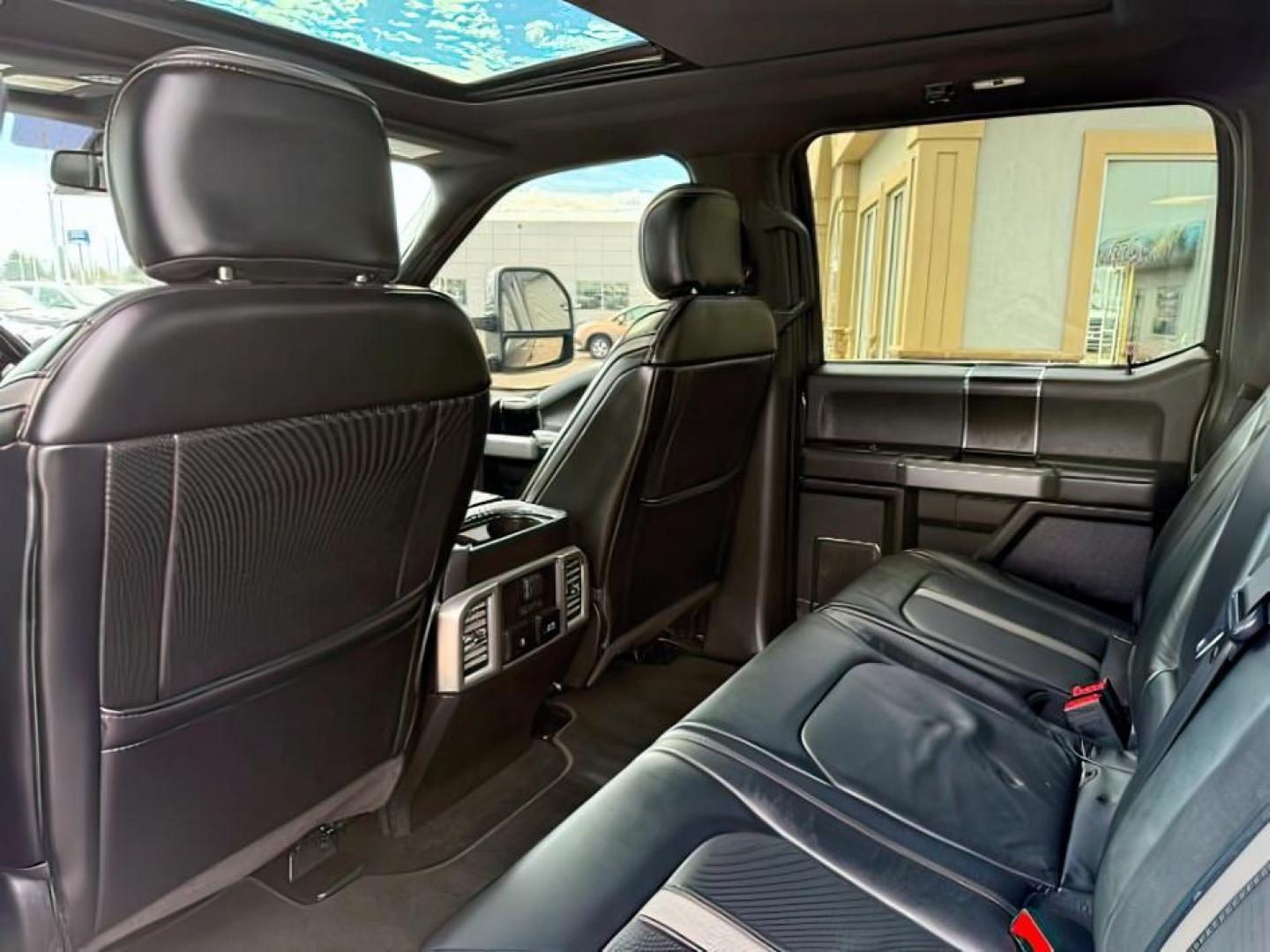 2019 GRAY /Black Ford F-350 Platinum (1FT8W3BT6KE) with an Powerstroke 6.7L V-8 diesel direct injection engine, AUTOMATIC transmission, located at 1235 N Woodruff Ave., Idaho Falls, 83401, (208) 523-1053, 43.507172, -112.000488 - At Timberline Auto, finding a great deal on your next vehicle is always easy! Our experienced sales staff's goal is to help find you the right vehicle at the right price! Our knowledgeable finance department has options for almost any credit score. We offer extended service contract options to prote - Photo#24