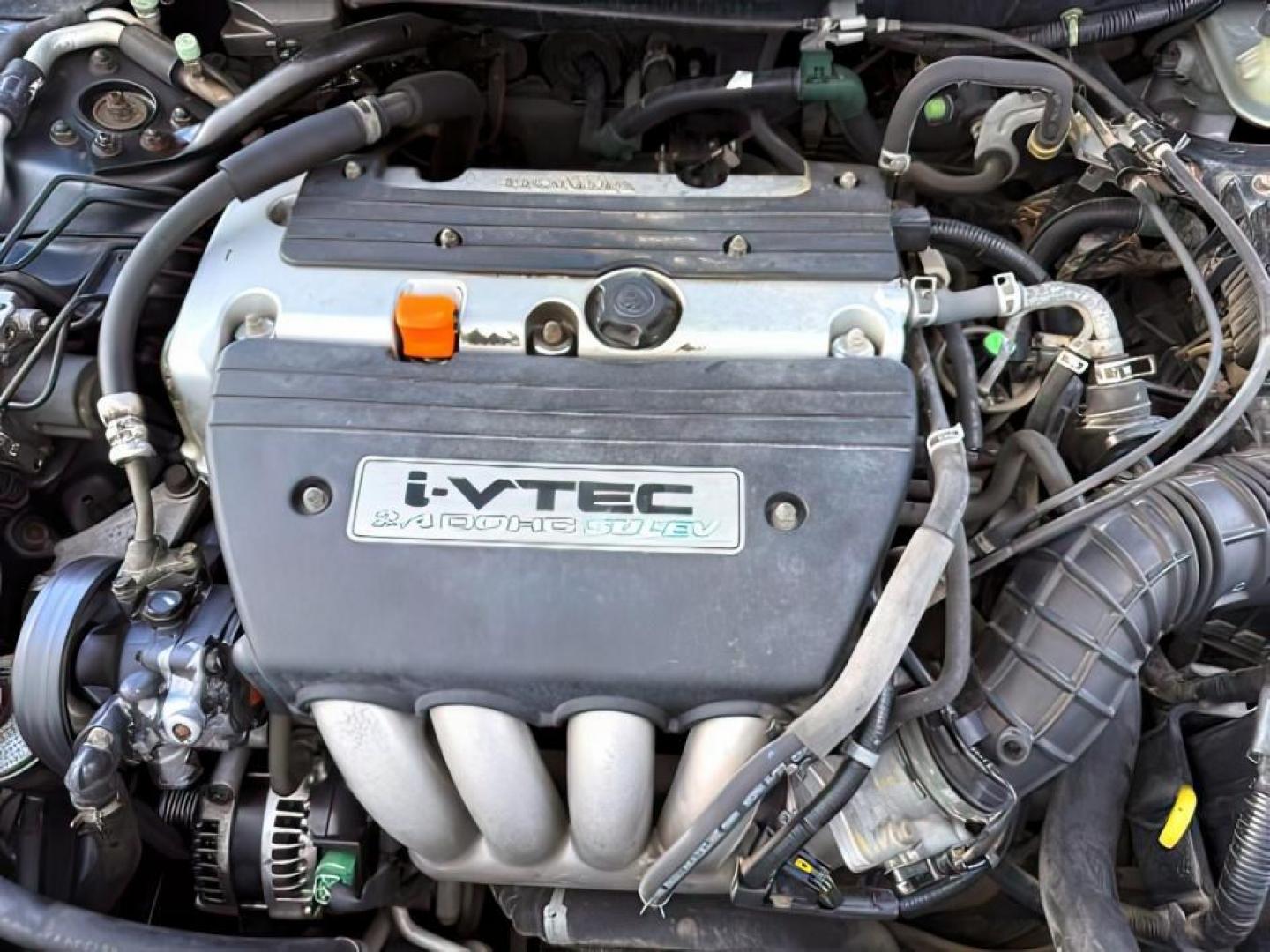 2005 GRAY /Black Cloth Interior Honda Accord (JHMCM56405C) with an 24L L4 DOHC 16V engine, Automatic transmission, located at 1175 N Woodruff Ave, Idaho Falls, ID, 83401, 43.506901, -111.999657 - At Timberline Auto, finding a great deal on your next vehicle is always easy! Our experienced sales staff's goal is to help find you the right vehicle at the right price! Our knowledgeable finance department has options for almost any credit score. We offer extended service contract options to prote - Photo#19