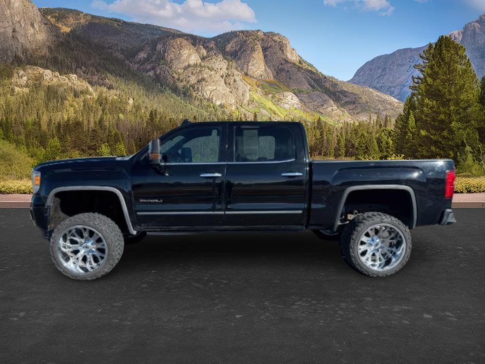 photo of 2015 GMC Sierra 1500 Denali