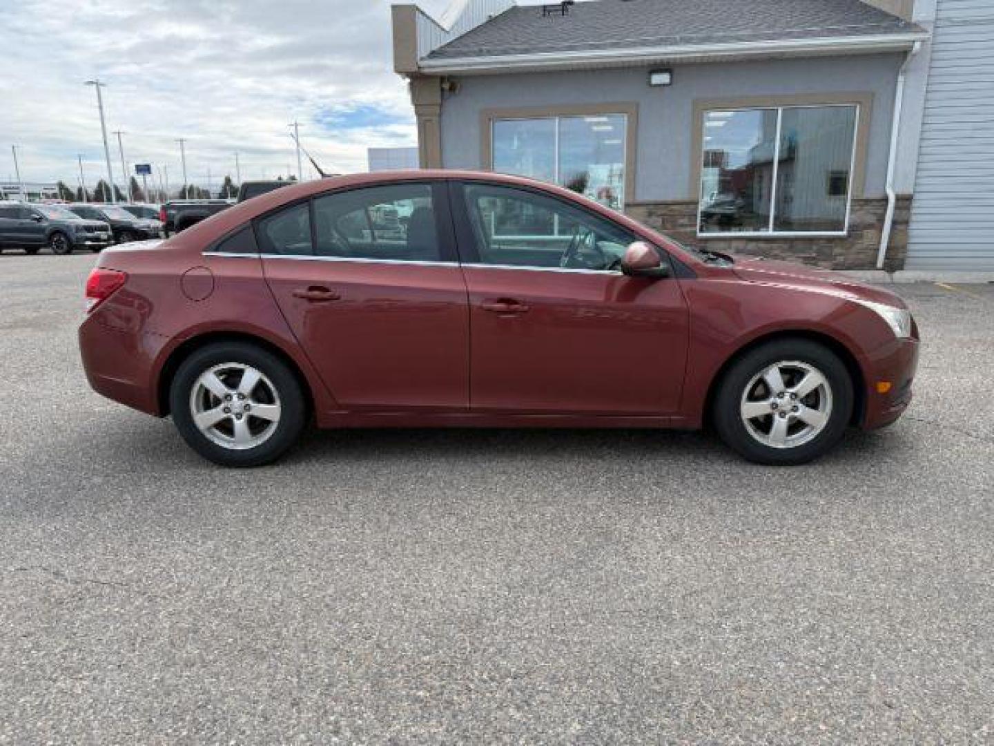 2013 COPPER /Jet Black Chevrolet Cruze 1LT Auto (1G1PC5SB6D7) with an ECOTEC 1.4L I-4 DOHC engine, AUTOMATIC transmission, located at 1235 N Woodruff Ave., Idaho Falls, 83401, (208) 523-1053, 43.507172, -112.000488 - At Timberline Auto, finding a great deal on your next vehicle is always easy! Our experienced sales staff's goal is to help find you the right vehicle at the right price! Our knowledgeable finance department has options for almost any credit score. We offer extended service contract options to prote - Photo#5