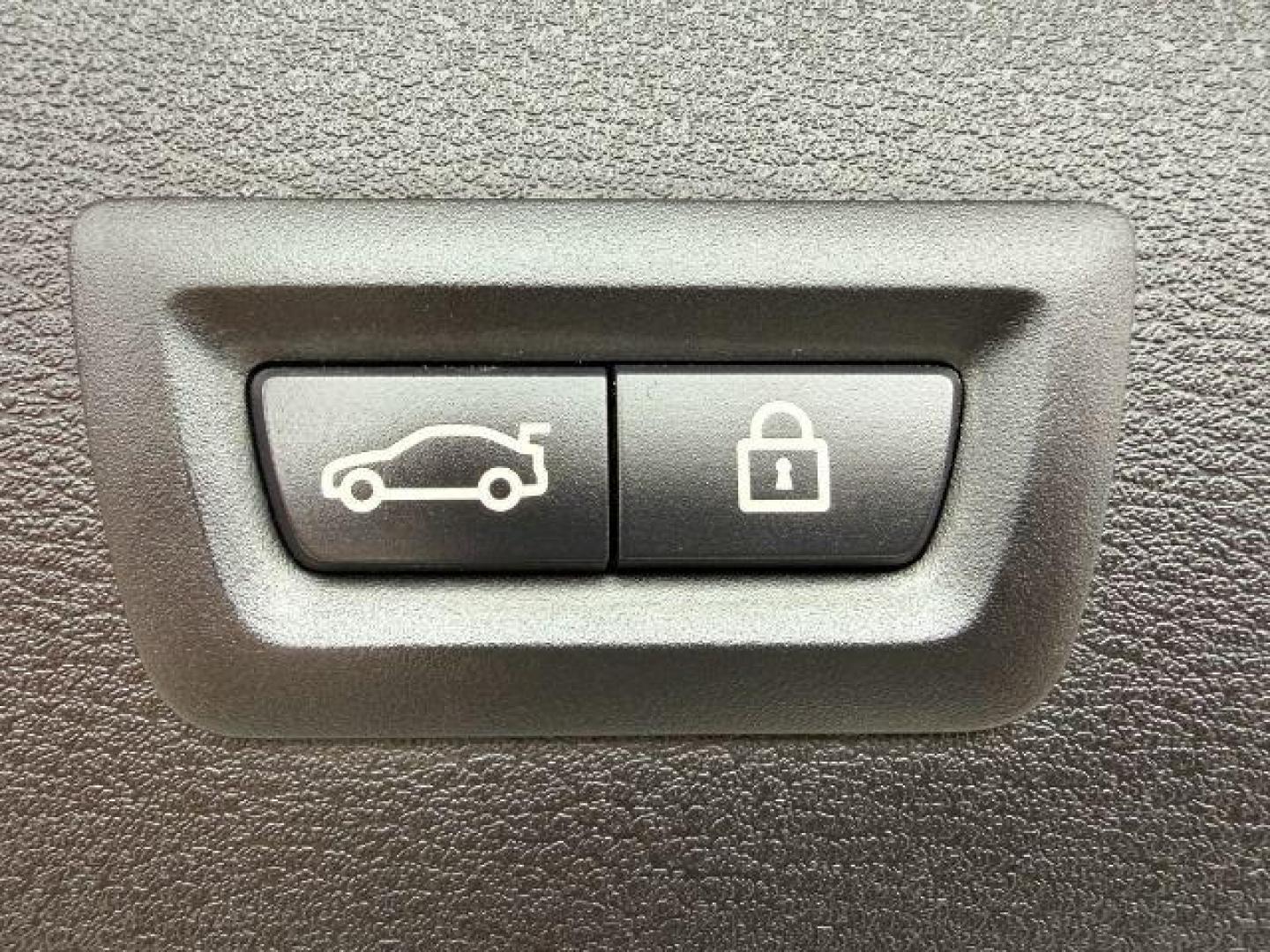 2016 WHITE /Black BMW X1 (WBXHT3C37G5) with an 2L I-4 gasoline direct injection engine, Automatic transmission, located at 1175 N Woodruff Ave, Idaho Falls, ID, 83401, 43.506901, -111.999657 - Photo#35