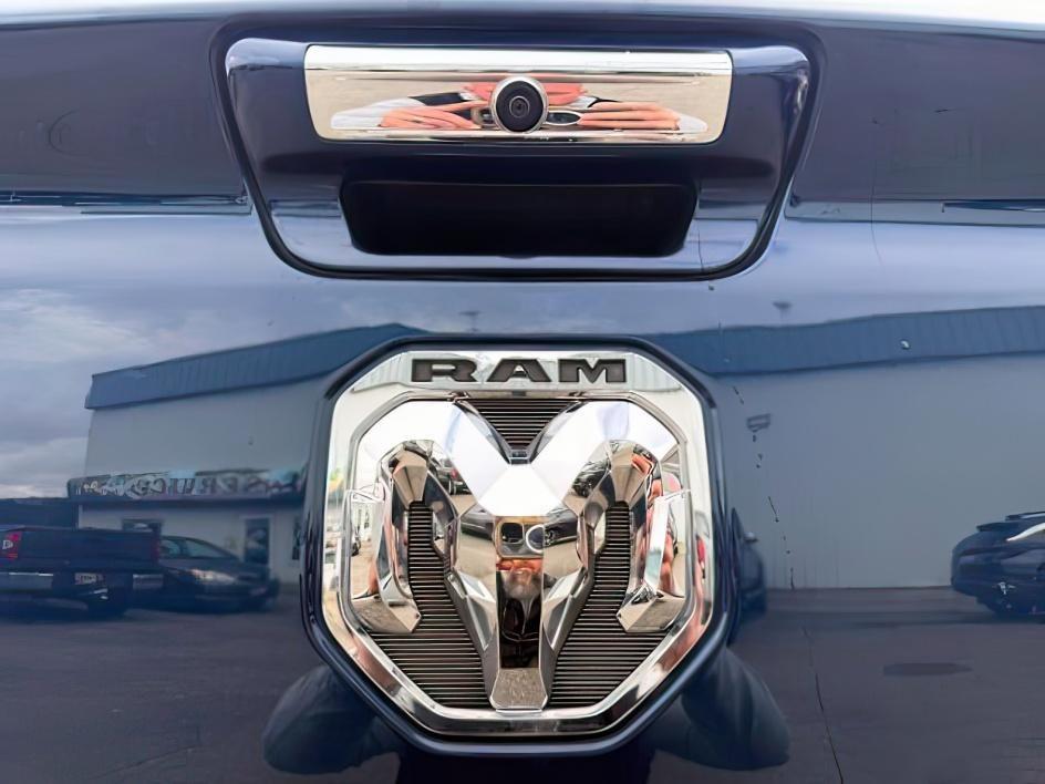2021 BLUE /LEATHER Ram 1500 BIGHORN (1C6SRFHM4MN) with an 3.0L engine, AUTOMATIC transmission, located at 1235 N Woodruff Ave., Idaho Falls, 83401, (208) 523-1053, 43.507172, -112.000488 - At Timberline Auto, finding a great deal on your next vehicle is always easy! Our experienced sales staff's goal is to help find you the right vehicle at the right price! Our knowledgeable finance department has options for almost any credit score. We offer extended service contract options to prote - Photo#4