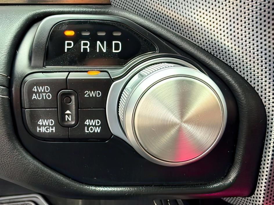 2021 BLUE /LEATHER Ram 1500 BIGHORN (1C6SRFHM4MN) with an 3.0L engine, AUTOMATIC transmission, located at 1235 N Woodruff Ave., Idaho Falls, 83401, (208) 523-1053, 43.507172, -112.000488 - At Timberline Auto, finding a great deal on your next vehicle is always easy! Our experienced sales staff's goal is to help find you the right vehicle at the right price! Our knowledgeable finance department has options for almost any credit score. We offer extended service contract options to prote - Photo#20