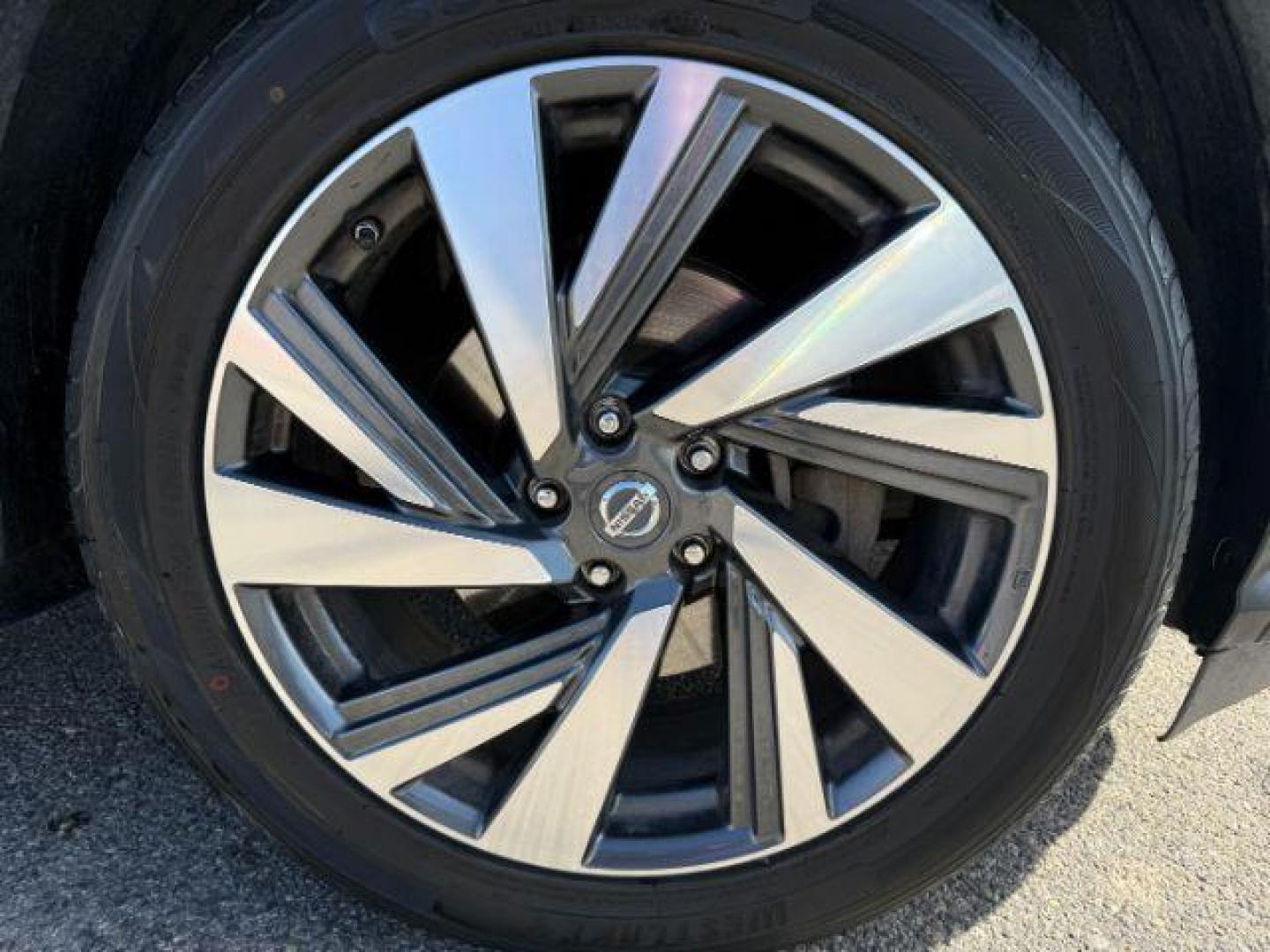 2018 GRAY /Graphite Nissan Murano (5N1AZ2MH0JN) with an 35L V-6 DOHC engine, Automatic transmission, located at 1175 N Woodruff Ave, Idaho Falls, ID, 83401, 43.506901, -111.999657 - At Timberline Auto, finding a great deal on your next vehicle is always easy! Our experienced sales staff's goal is to help find you the right vehicle at the right price! Our knowledgeable finance department has options for almost any credit score. We offer extended service contract options to prote - Photo#42