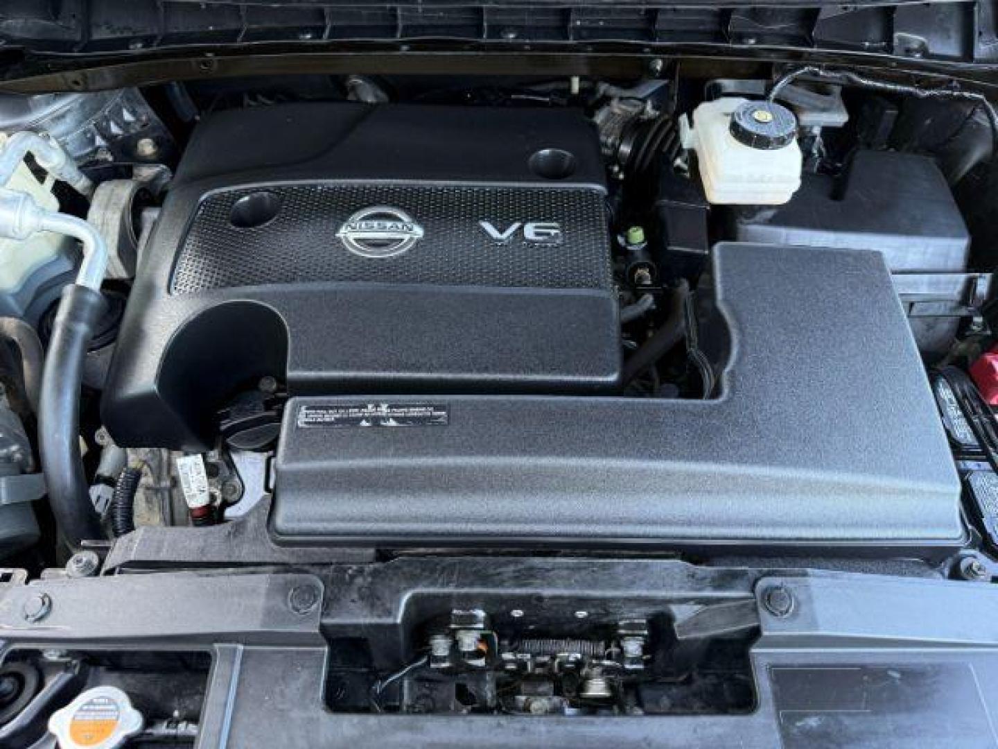 2018 GRAY /Graphite Nissan Murano (5N1AZ2MH0JN) with an 35L V-6 DOHC engine, Automatic transmission, located at 1175 N Woodruff Ave, Idaho Falls, ID, 83401, 43.506901, -111.999657 - At Timberline Auto, finding a great deal on your next vehicle is always easy! Our experienced sales staff's goal is to help find you the right vehicle at the right price! Our knowledgeable finance department has options for almost any credit score. We offer extended service contract options to prote - Photo#57