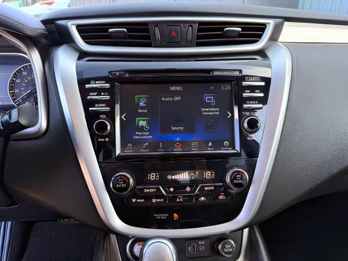 2018 GRAY /Graphite Nissan Murano (5N1AZ2MH0JN) with an 35L V-6 DOHC engine, Automatic transmission, located at 1175 N Woodruff Ave, Idaho Falls, ID, 83401, 43.506901, -111.999657 - At Timberline Auto, finding a great deal on your next vehicle is always easy! Our experienced sales staff's goal is to help find you the right vehicle at the right price! Our knowledgeable finance department has options for almost any credit score. We offer extended service contract options to prote - Photo#18