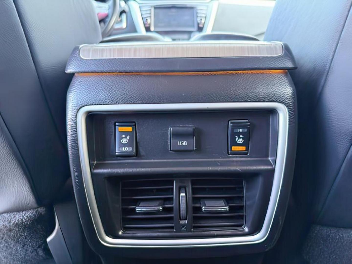 2018 GRAY /Graphite Nissan Murano (5N1AZ2MH0JN) with an 35L V-6 DOHC engine, Automatic transmission, located at 1175 N Woodruff Ave, Idaho Falls, ID, 83401, 43.506901, -111.999657 - At Timberline Auto, finding a great deal on your next vehicle is always easy! Our experienced sales staff's goal is to help find you the right vehicle at the right price! Our knowledgeable finance department has options for almost any credit score. We offer extended service contract options to prote - Photo#26