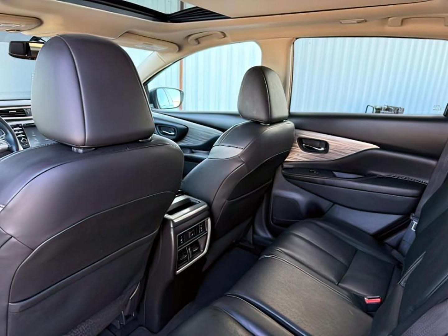 2018 GRAY /Graphite Nissan Murano (5N1AZ2MH0JN) with an 35L V-6 DOHC engine, Automatic transmission, located at 1175 N Woodruff Ave, Idaho Falls, ID, 83401, 43.506901, -111.999657 - At Timberline Auto, finding a great deal on your next vehicle is always easy! Our experienced sales staff's goal is to help find you the right vehicle at the right price! Our knowledgeable finance department has options for almost any credit score. We offer extended service contract options to prote - Photo#27