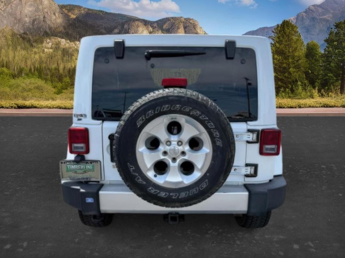 2015 Bright White /Black Jeep Wrangler Unlimited Sahara (1C4BJWEG9FL) with an Pentastar 3.6L V-6 DOHC engine, AUTOMATIC transmission, located at 1235 N Woodruff Ave., Idaho Falls, 83401, (208) 523-1053, 43.507172, -112.000488 - At Timberline Auto, finding a great deal on your next vehicle is always easy! Our experienced sales staff's goal is to help find you the right vehicle at the right price! Our knowledgeable finance department has options for almost any credit score. We offer extended service contract options to prote - Photo#3