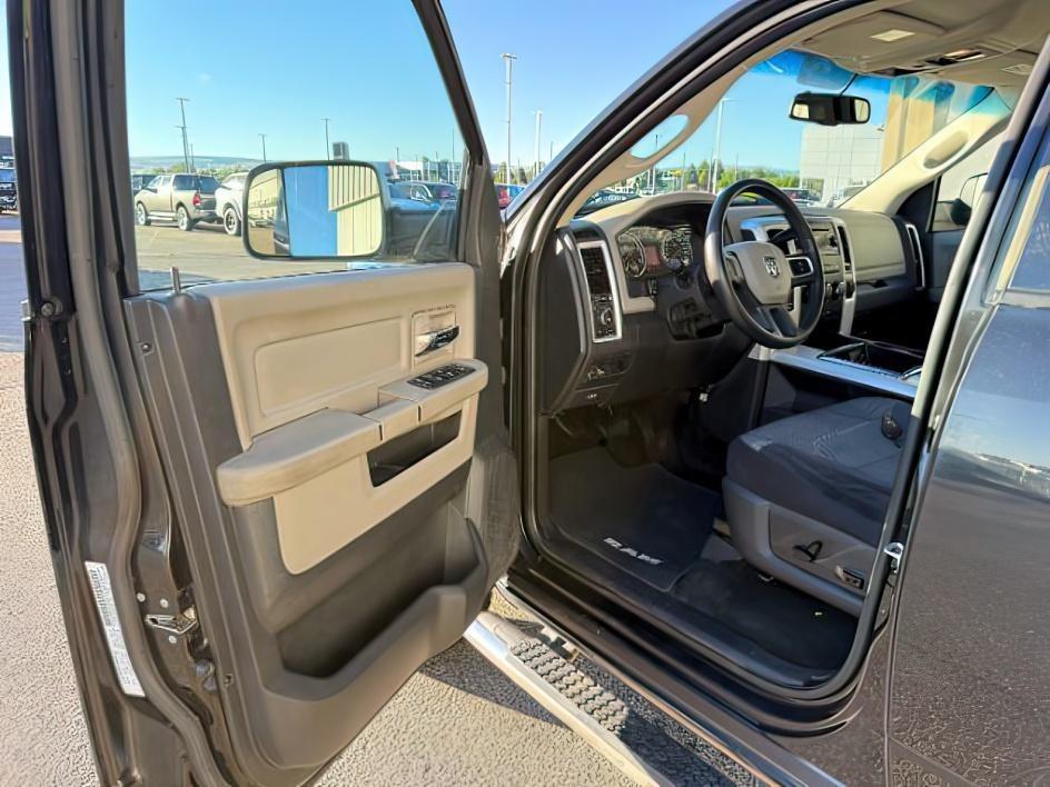 2010 Black Clearcoat /Dark Slate/Medium Graystone Dodge Ram Pickup SLT (3D7UT2CL6AG) with an 6 Cyl, 6.7L engine, 6-speed manual transmission, located at 1175 N Woodruff Ave, Idaho Falls, ID, 83401, 43.506901, -111.999657- Photo#36