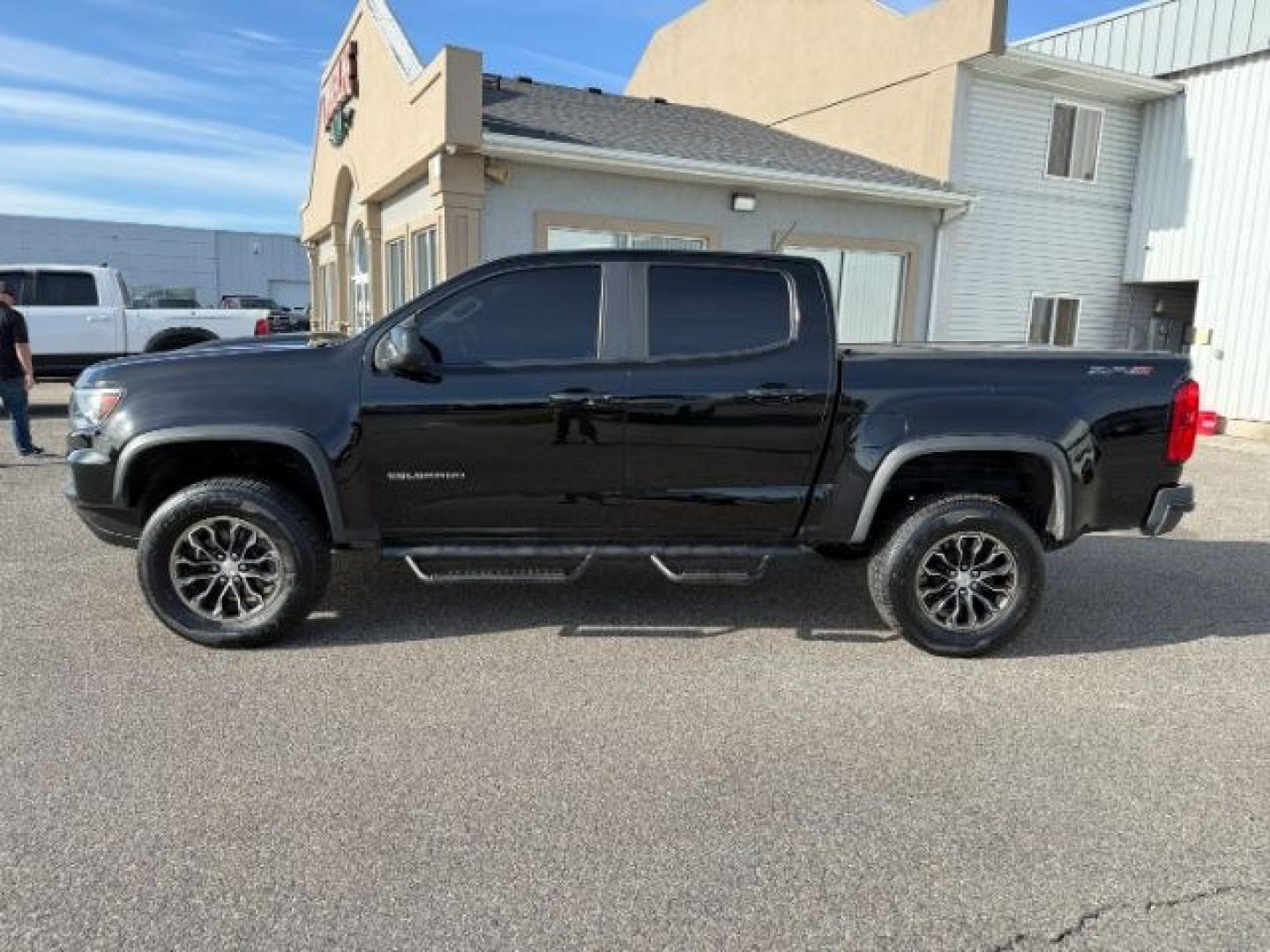 2021 BLACK /LEATHER Chevrolet Colorado (1GCGTEENXM1) with an 36L V-6 gasoline direct injection engine, Automatic transmission, located at 1175 N Woodruff Ave, Idaho Falls, ID, 83401, 43.506901, -111.999657 - At Timberline Auto, finding a great deal on your next vehicle is always easy! Our experienced sales staff's goal is to help find you the right vehicle at the right price! Our knowledgeable finance department has options for almost any credit score. We offer extended service contract options to prote - Photo#29