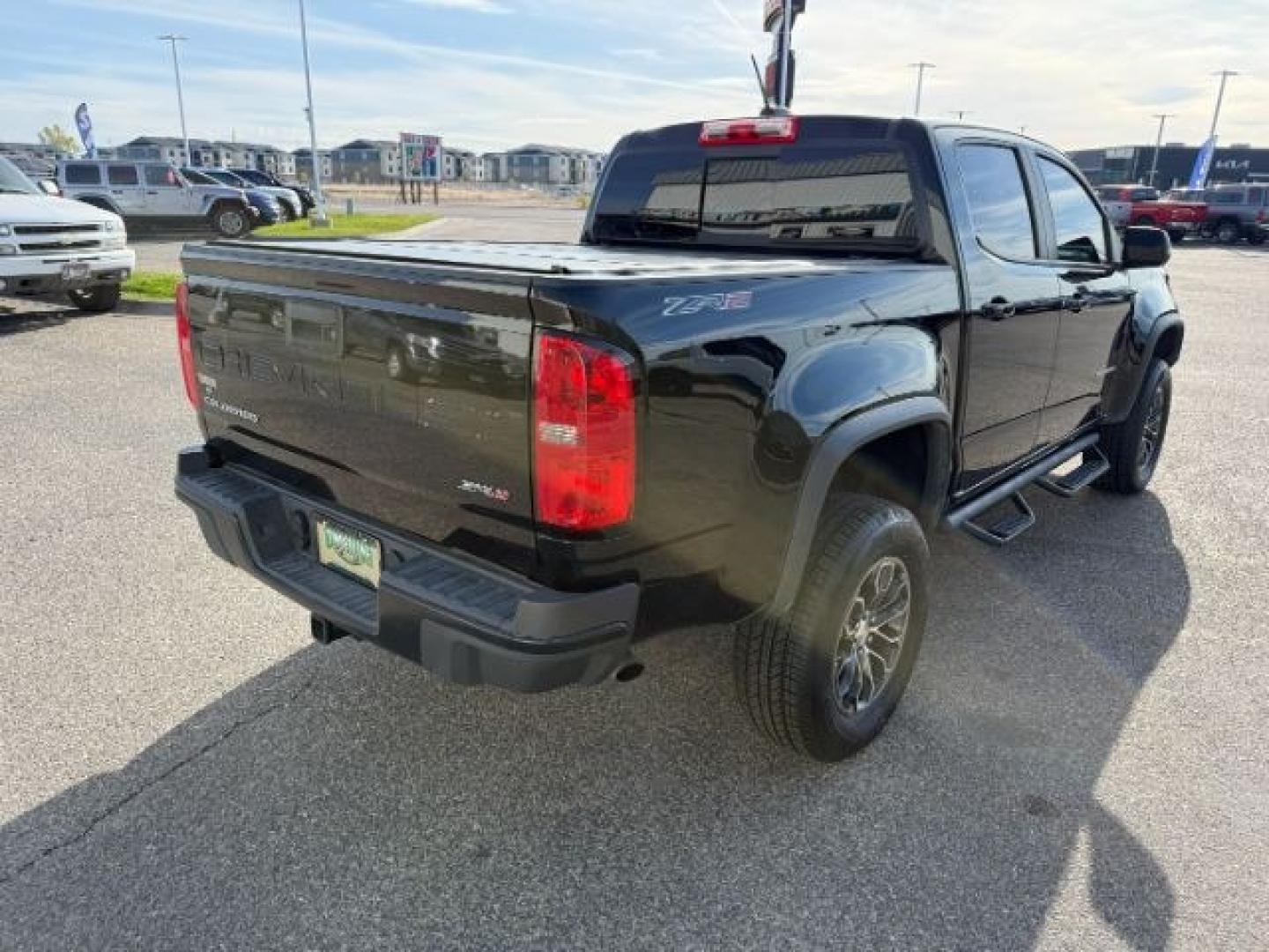 2021 BLACK /LEATHER Chevrolet Colorado (1GCGTEENXM1) with an 36L V-6 gasoline direct injection engine, Automatic transmission, located at 1175 N Woodruff Ave, Idaho Falls, ID, 83401, 43.506901, -111.999657 - At Timberline Auto, finding a great deal on your next vehicle is always easy! Our experienced sales staff's goal is to help find you the right vehicle at the right price! Our knowledgeable finance department has options for almost any credit score. We offer extended service contract options to prote - Photo#34