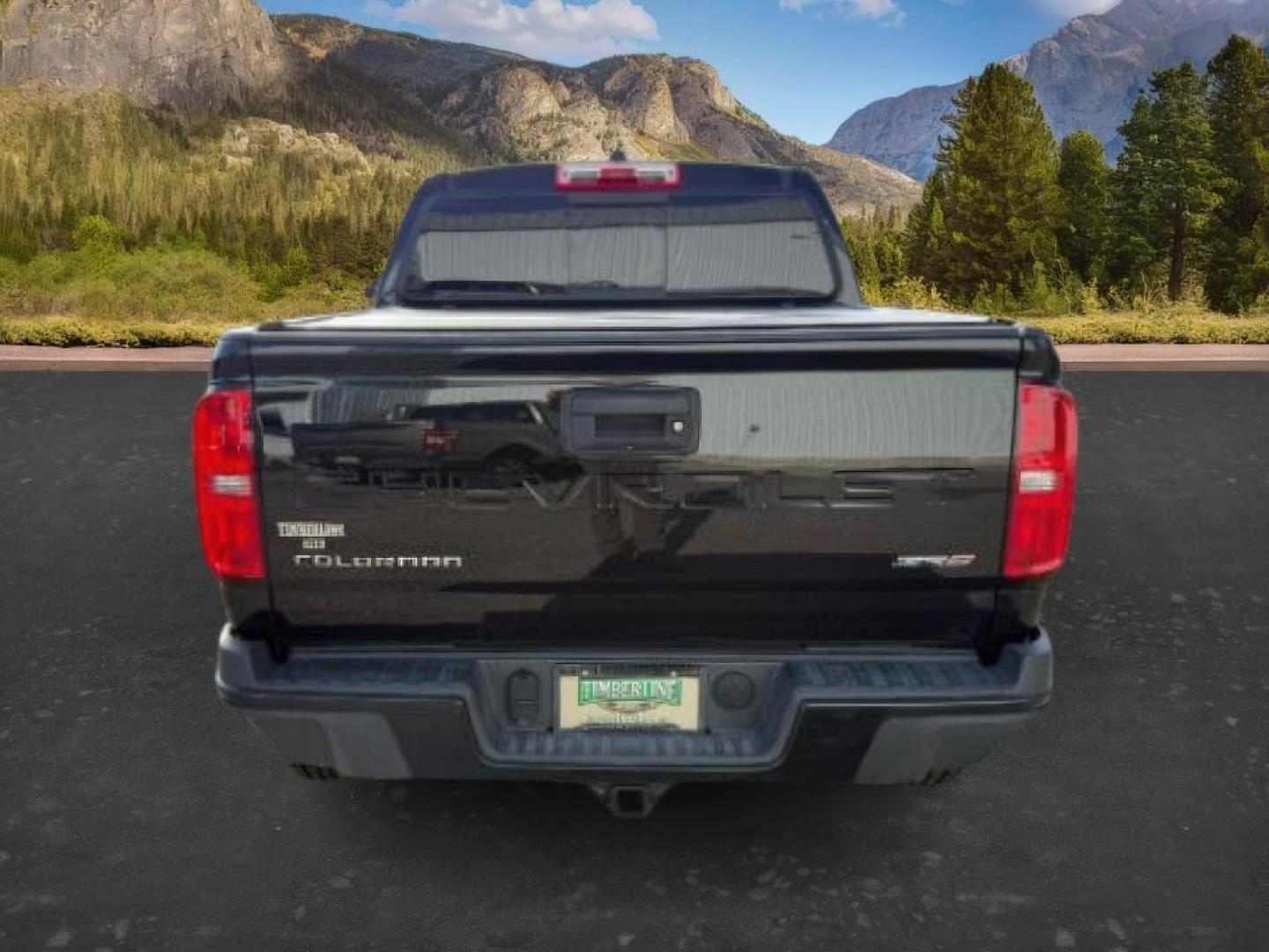 2021 BLACK /LEATHER Chevrolet Colorado (1GCGTEENXM1) with an 36L V-6 gasoline direct injection engine, Automatic transmission, located at 1175 N Woodruff Ave, Idaho Falls, ID, 83401, 43.506901, -111.999657 - At Timberline Auto, finding a great deal on your next vehicle is always easy! Our experienced sales staff's goal is to help find you the right vehicle at the right price! Our knowledgeable finance department has options for almost any credit score. We offer extended service contract options to prote - Photo#3