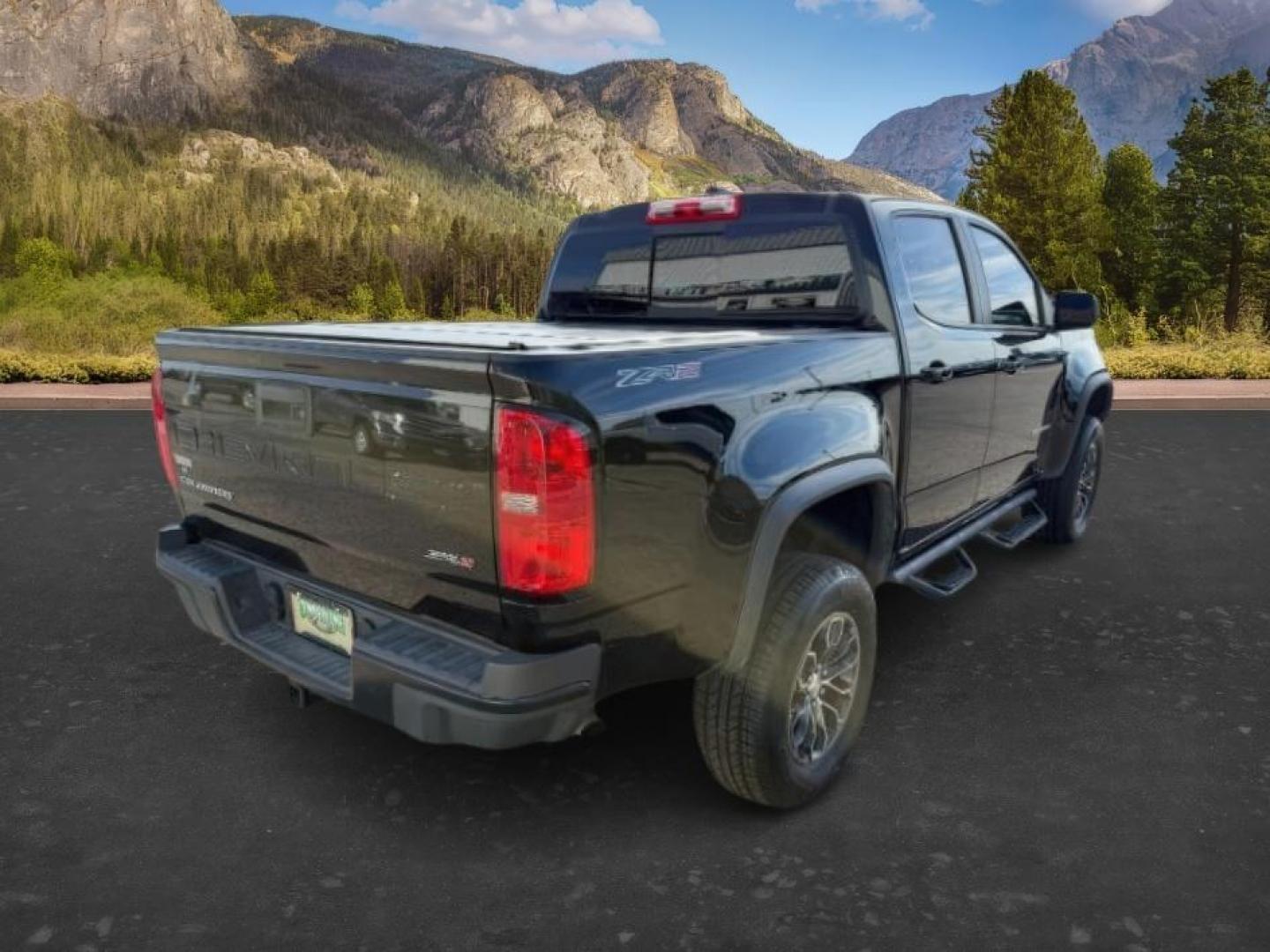 2021 BLACK /LEATHER Chevrolet Colorado (1GCGTEENXM1) with an 36L V-6 gasoline direct injection engine, Automatic transmission, located at 1175 N Woodruff Ave, Idaho Falls, ID, 83401, 43.506901, -111.999657 - At Timberline Auto, finding a great deal on your next vehicle is always easy! Our experienced sales staff's goal is to help find you the right vehicle at the right price! Our knowledgeable finance department has options for almost any credit score. We offer extended service contract options to prote - Photo#6