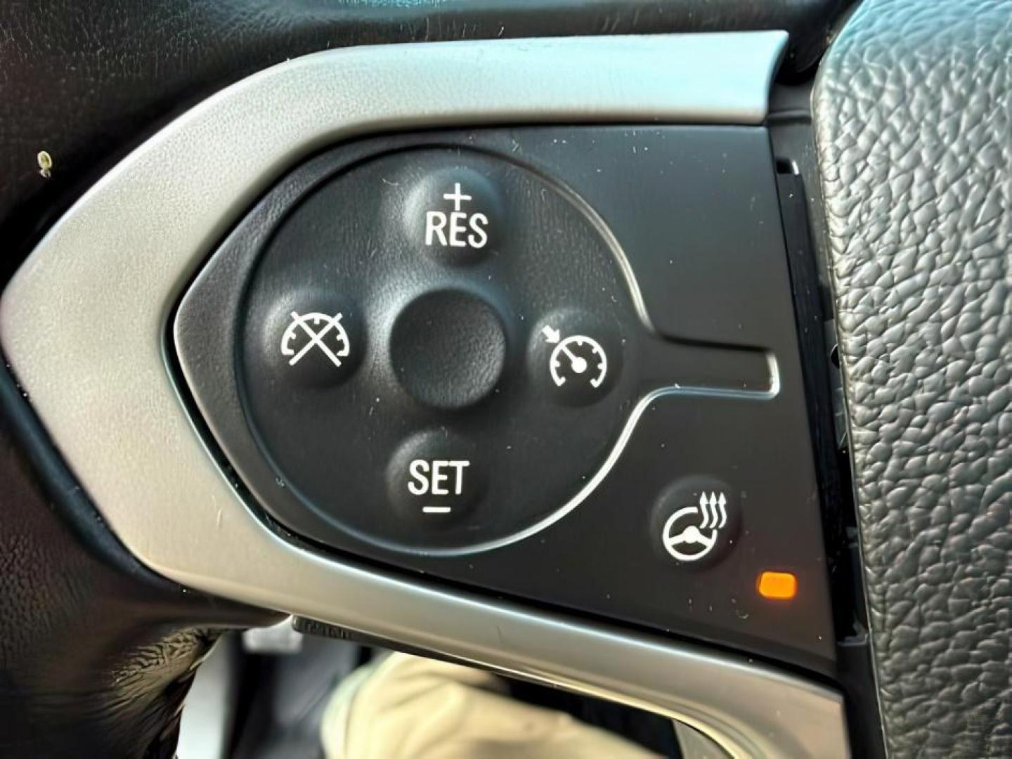 2021 BLACK /LEATHER Chevrolet Colorado (1GCGTEENXM1) with an 36L V-6 gasoline direct injection engine, Automatic transmission, located at 1175 N Woodruff Ave, Idaho Falls, ID, 83401, 43.506901, -111.999657 - At Timberline Auto, finding a great deal on your next vehicle is always easy! Our experienced sales staff's goal is to help find you the right vehicle at the right price! Our knowledgeable finance department has options for almost any credit score. We offer extended service contract options to prote - Photo#21